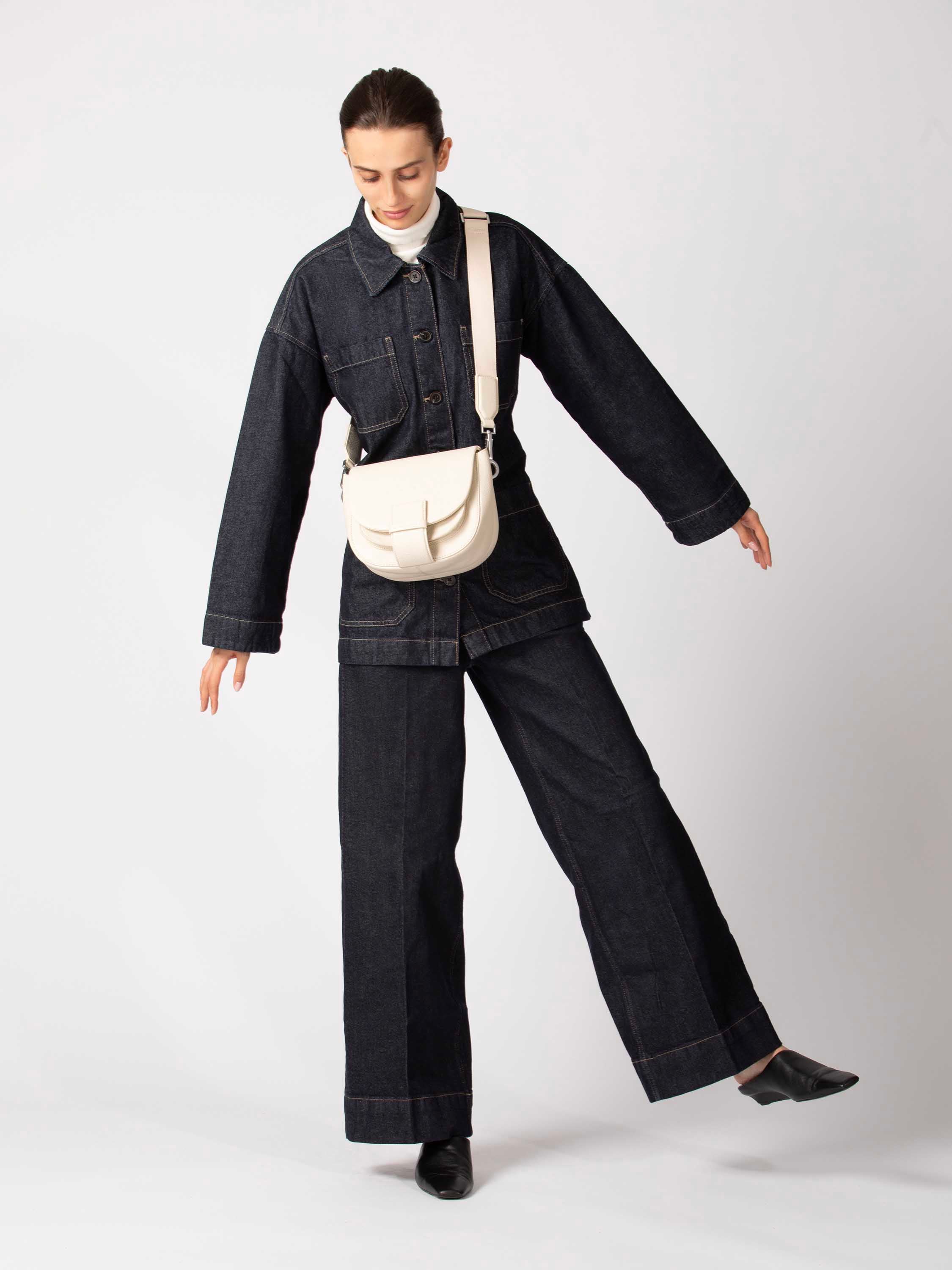 color:reines weiß_ansicht:000000000000002_dokar:Z07_dokar-text:online inhalt