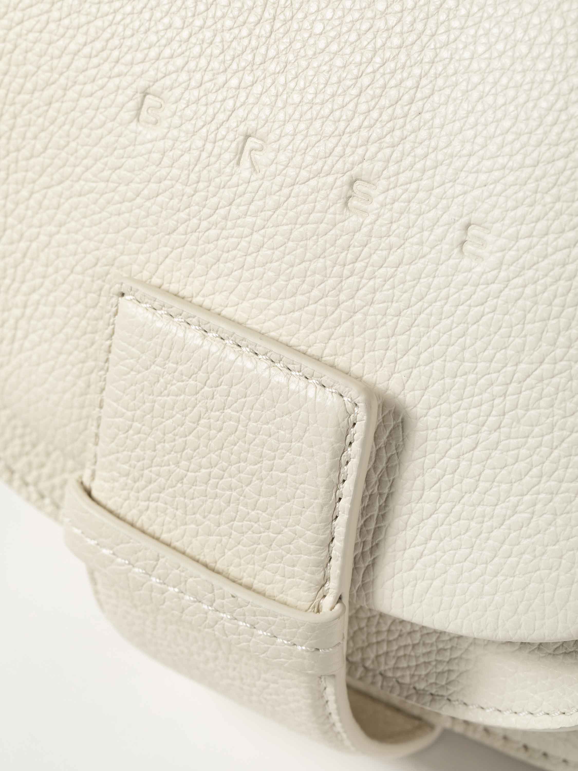 color:reines weiß_ansicht:000000000000006_dokar:Z07_dokar-text:online inhalt