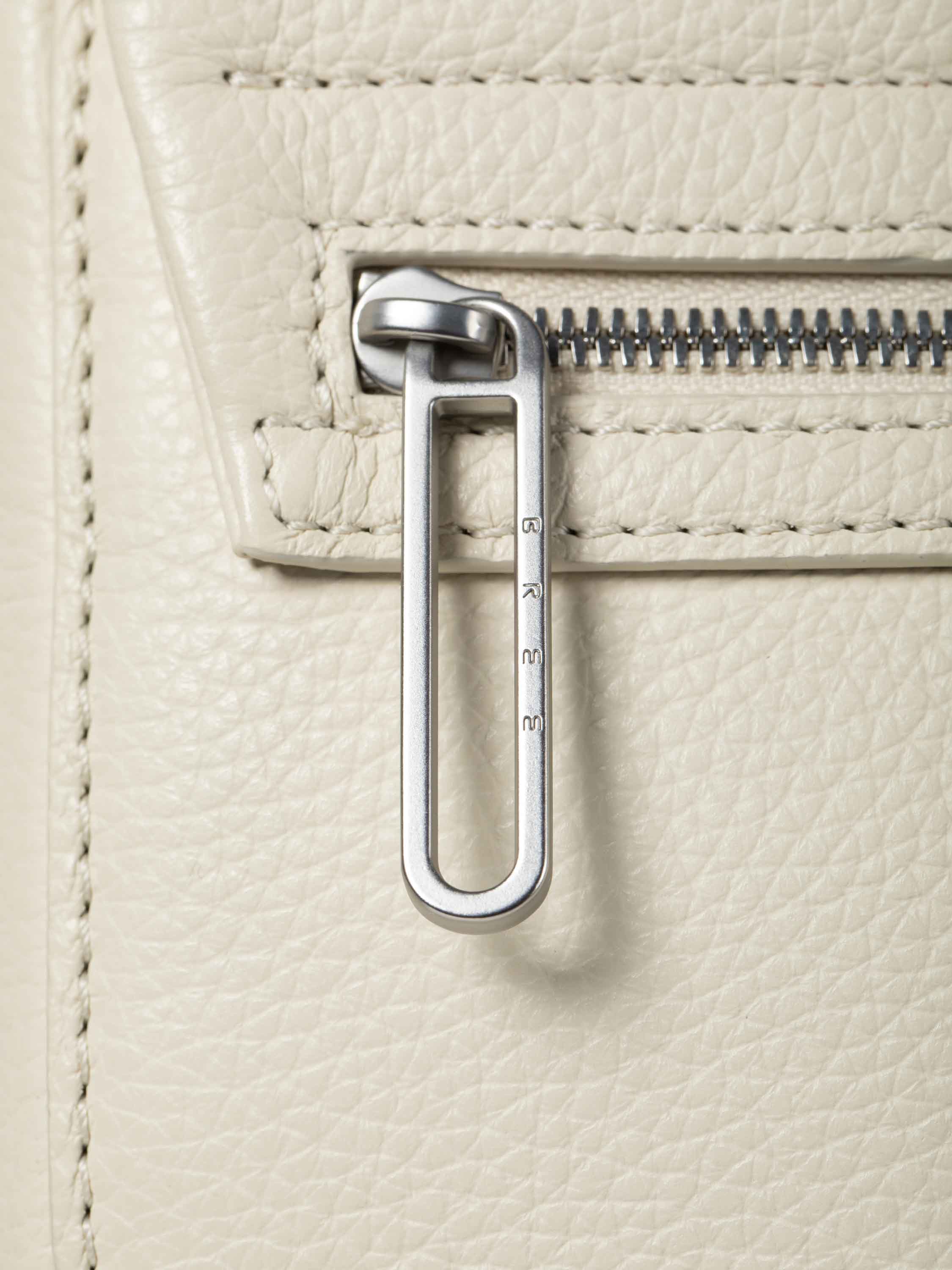 color:reines weiß_ansicht:000000000000008_dokar:Z07_dokar-text:online inhalt