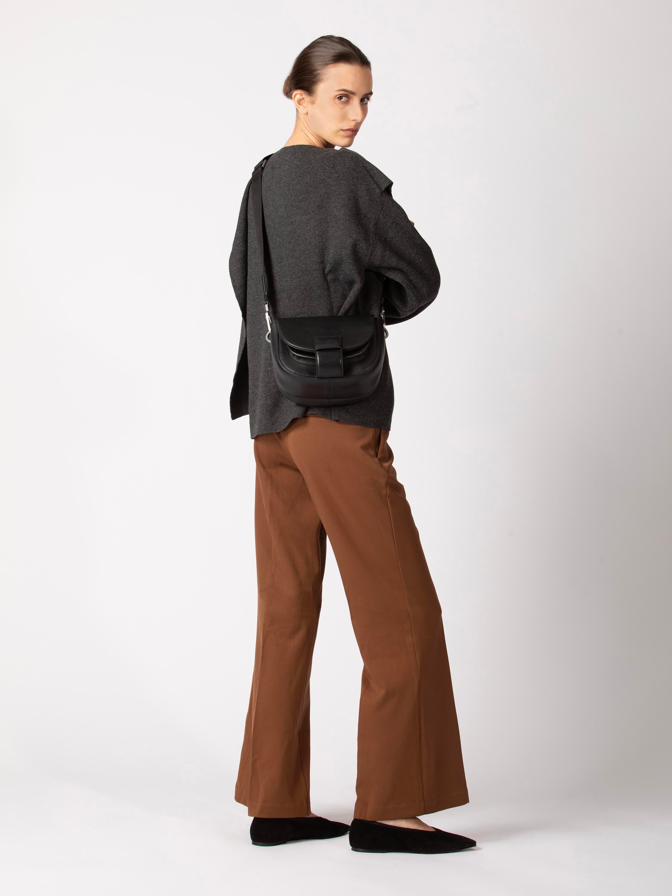 color:schwarz_ansicht:000000000000012_dokar:Z07_dokar-text:online inhalt