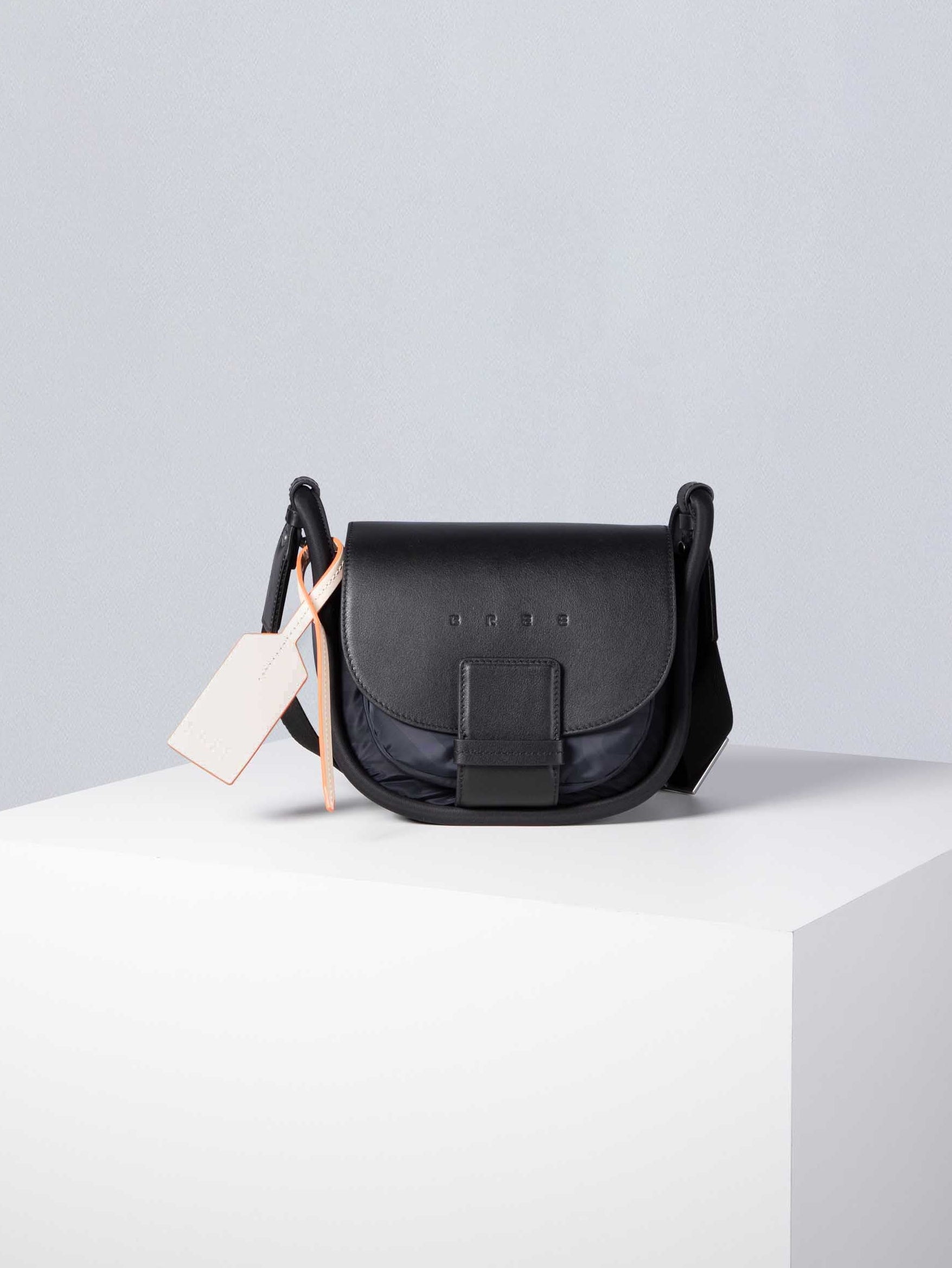 color:schwarz_ansicht:000000000000001_dokar:Z07_dokar-text:online inhalt