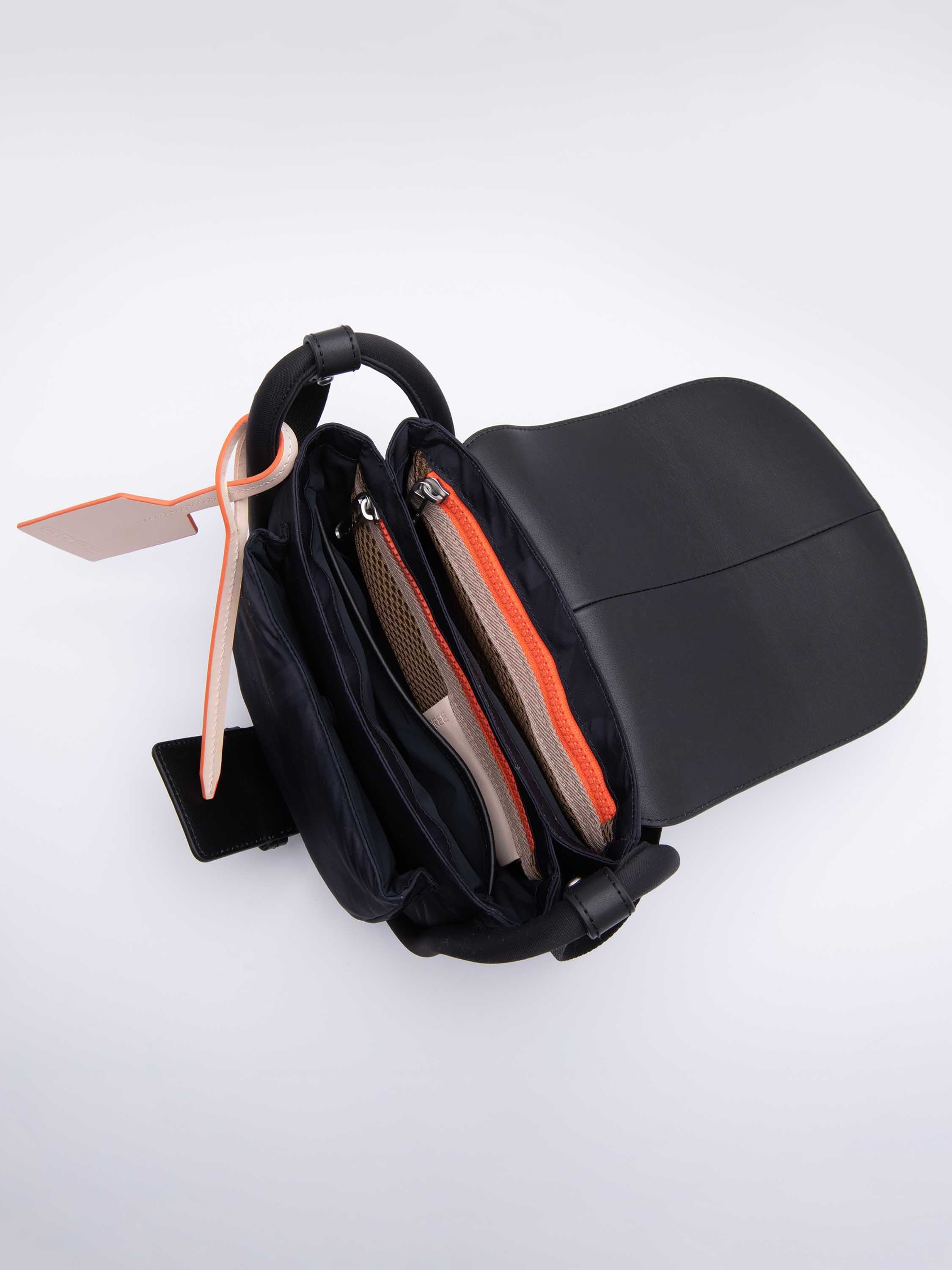 color:schwarz_ansicht:000000000000005_dokar:Z07_dokar-text:online inhalt