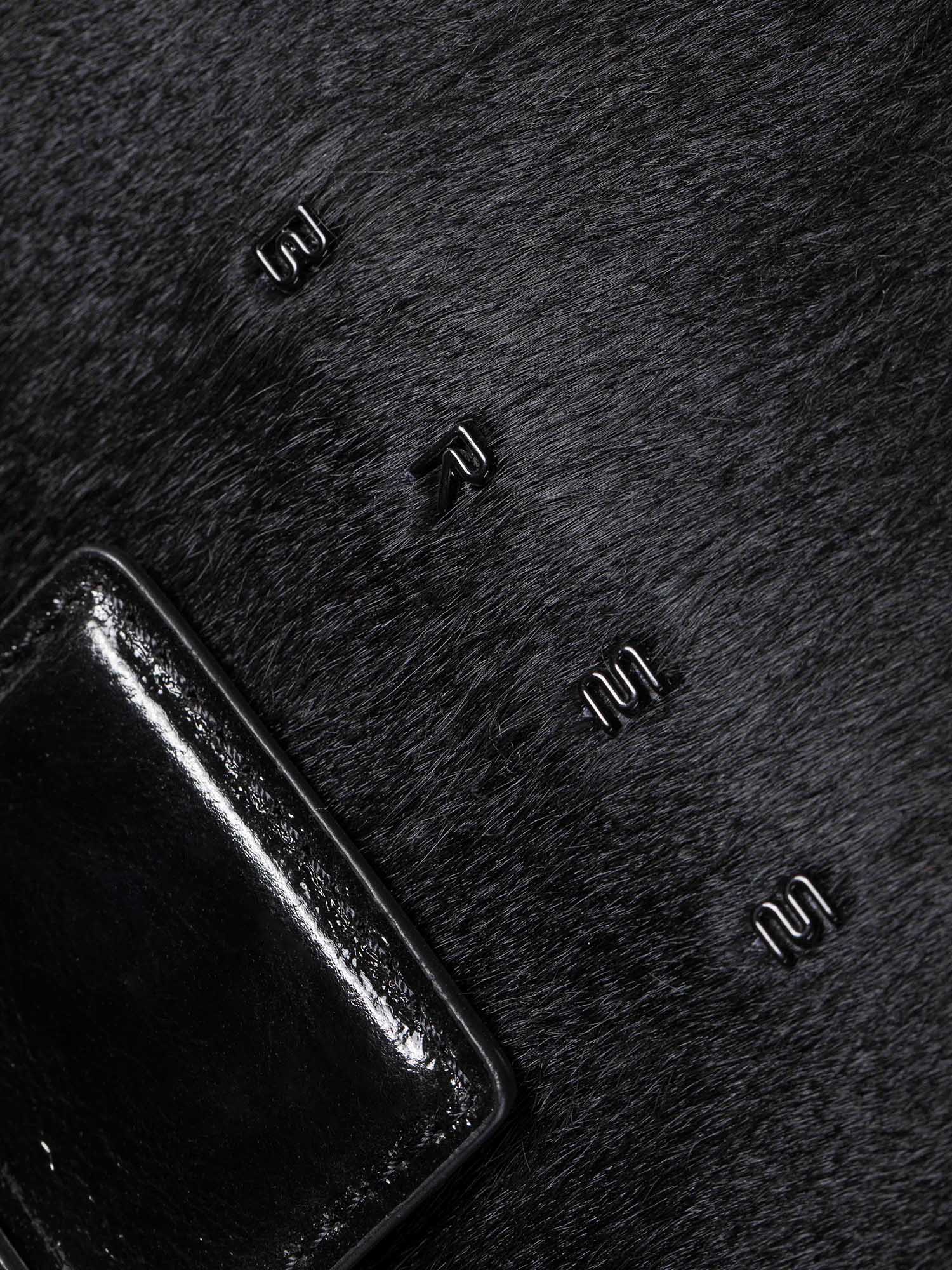 color:schwarz_ansicht:000000000000011_dokar:Z07_dokar-text:online inhalt