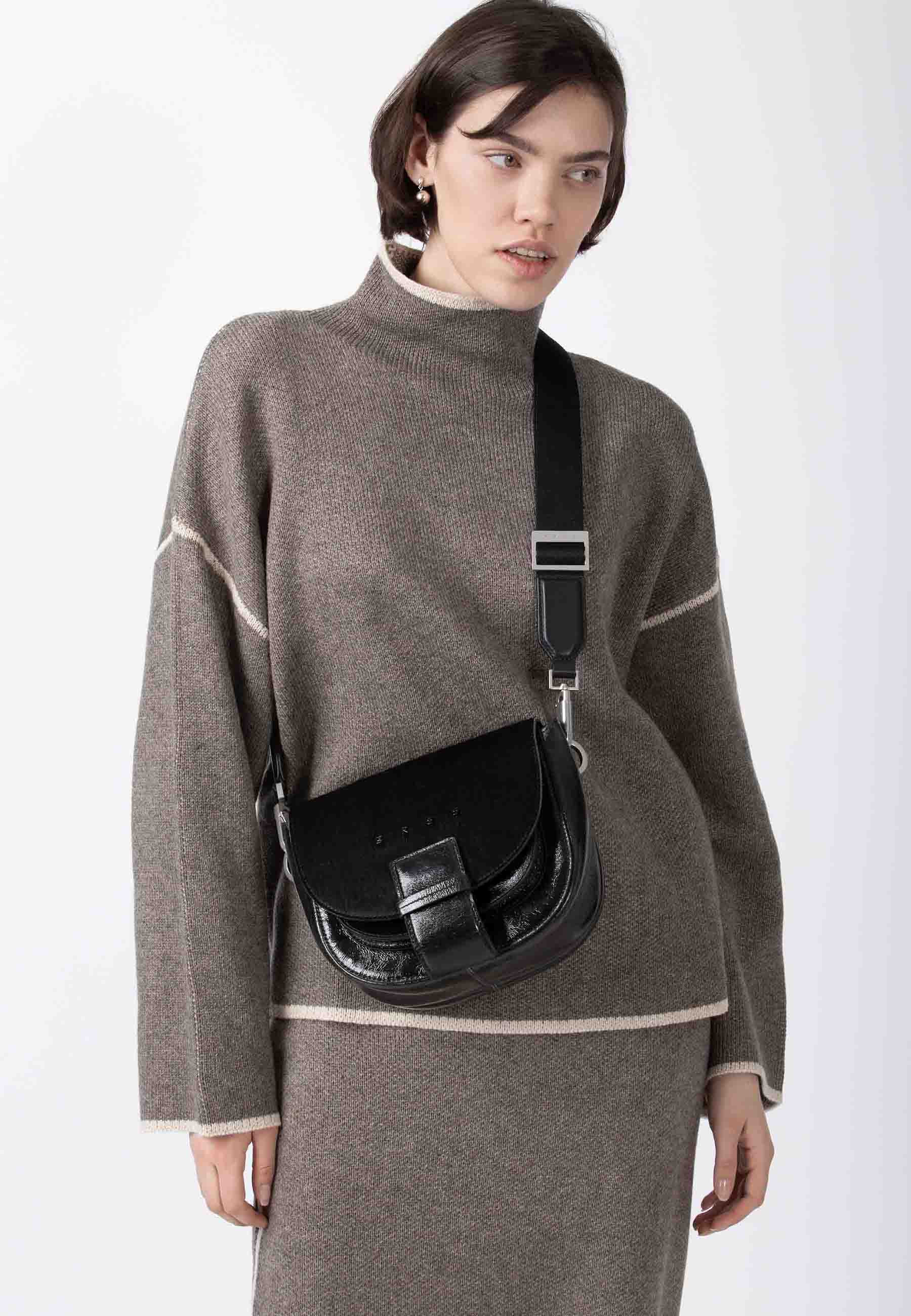 color:schwarz_ansicht:000000000000012_dokar:Z07_dokar-text:online inhalt