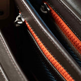 color:dunkelbraun_ansicht:000000000000008_dokar:Z07_dokar-text:online inhalt