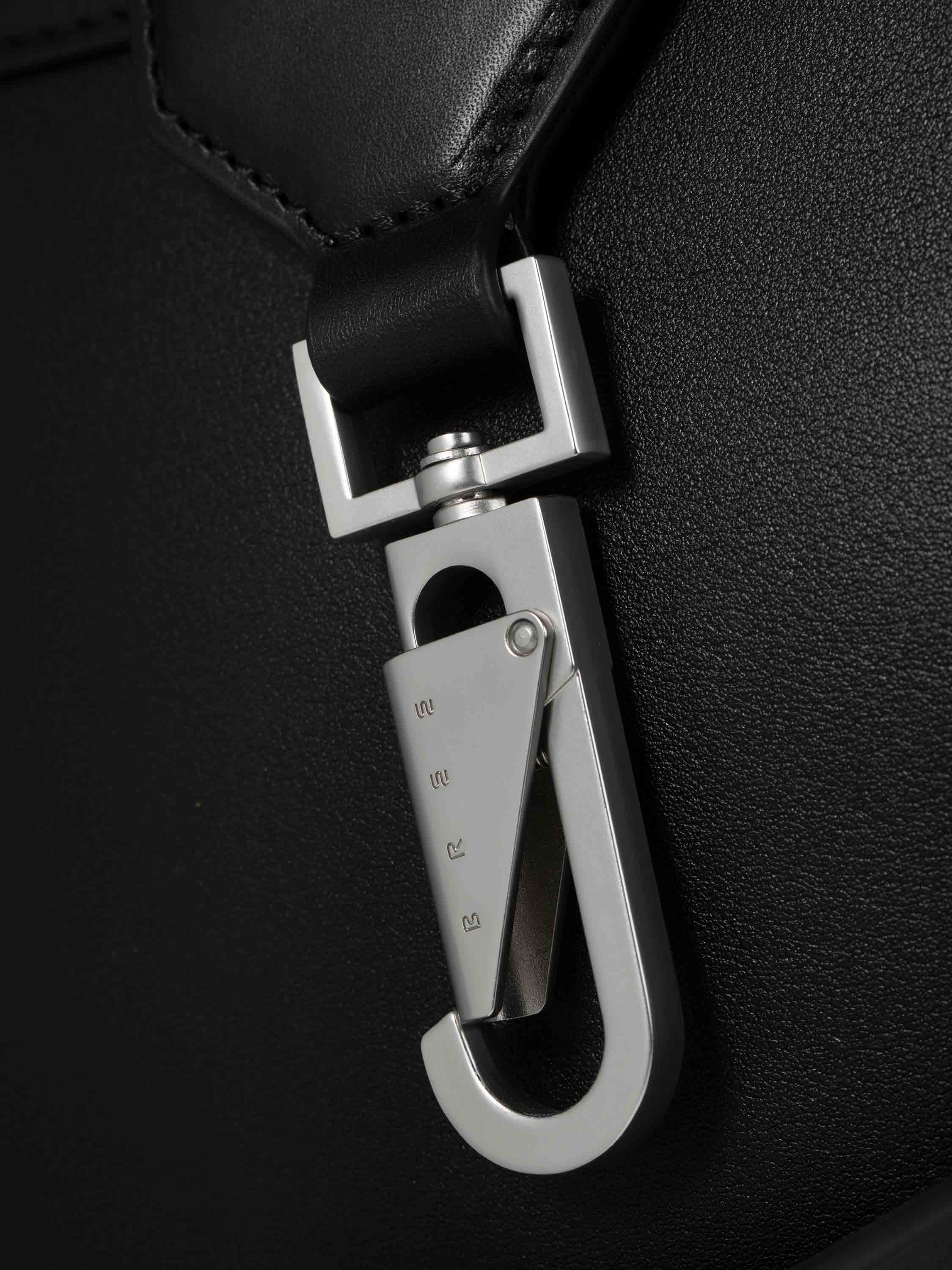 color:schwarz_ansicht:000000000000011_dokar:Z07_dokar-text:online inhalt