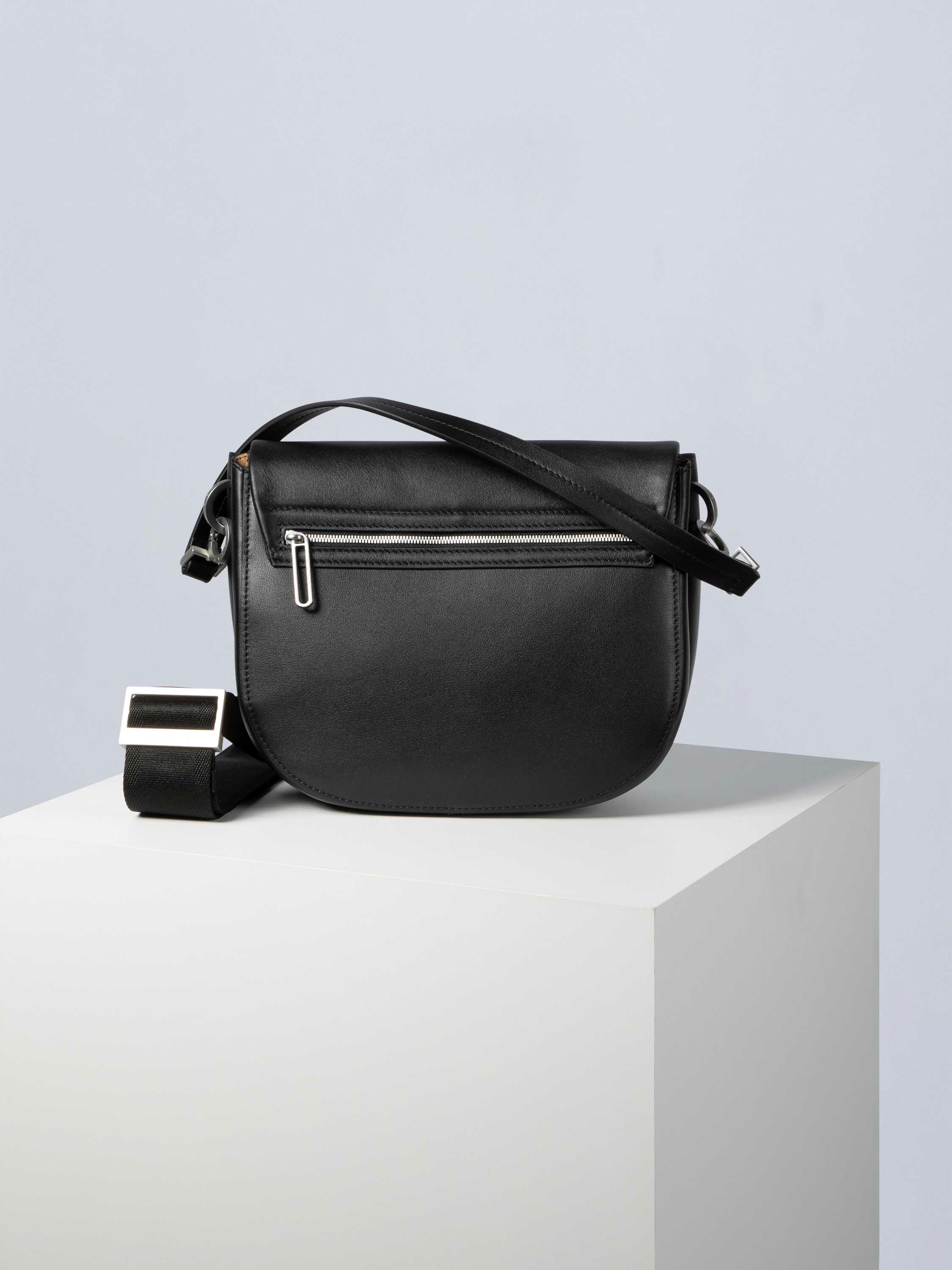 color:schwarz_ansicht:000000000000004_dokar:Z07_dokar-text:online inhalt