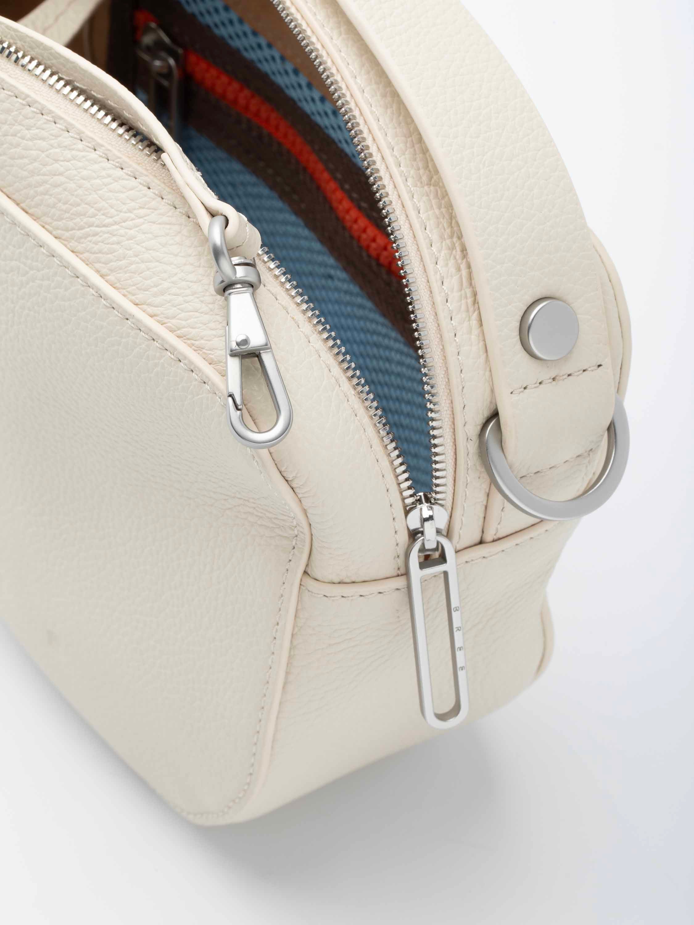 color:reines weiß_ansicht:000000000000005_dokar:Z07_dokar-text:online inhalt