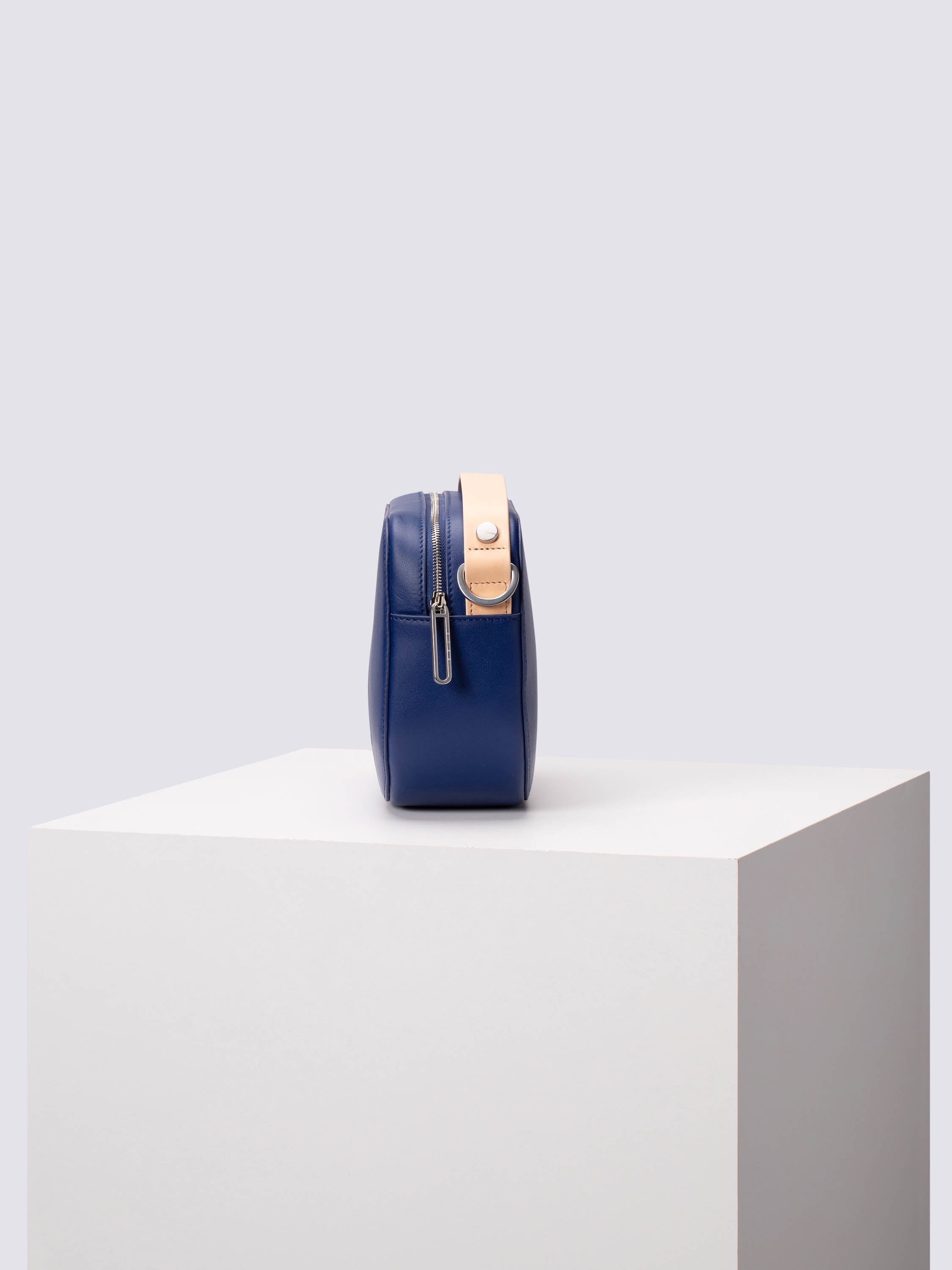 color:mittelblau_ansicht:000000000000003_dokar:Z07_dokar-text:online inhalt
