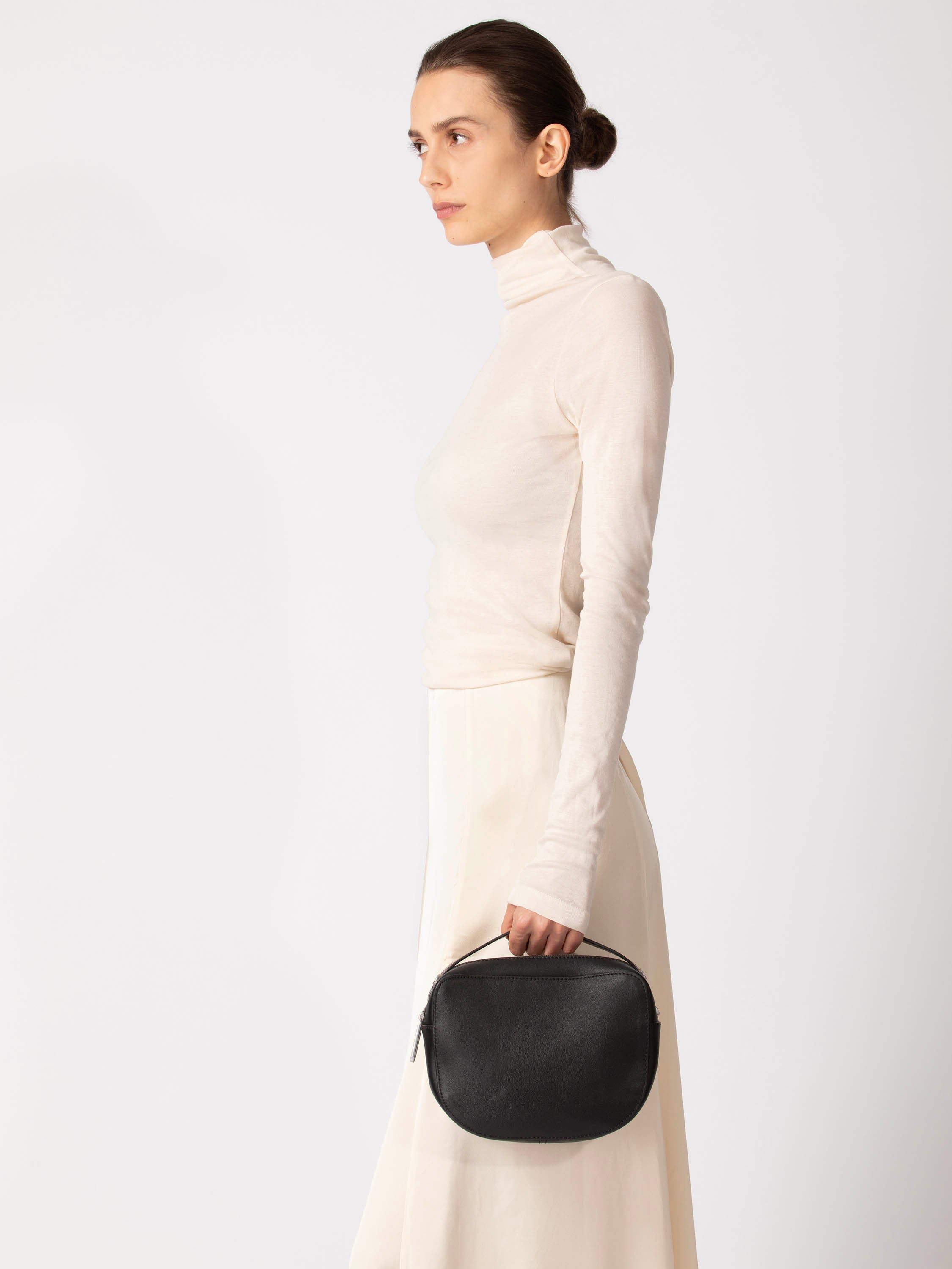 color:schwarz_ansicht:000000000000011_dokar:Z07_dokar-text:online inhalt