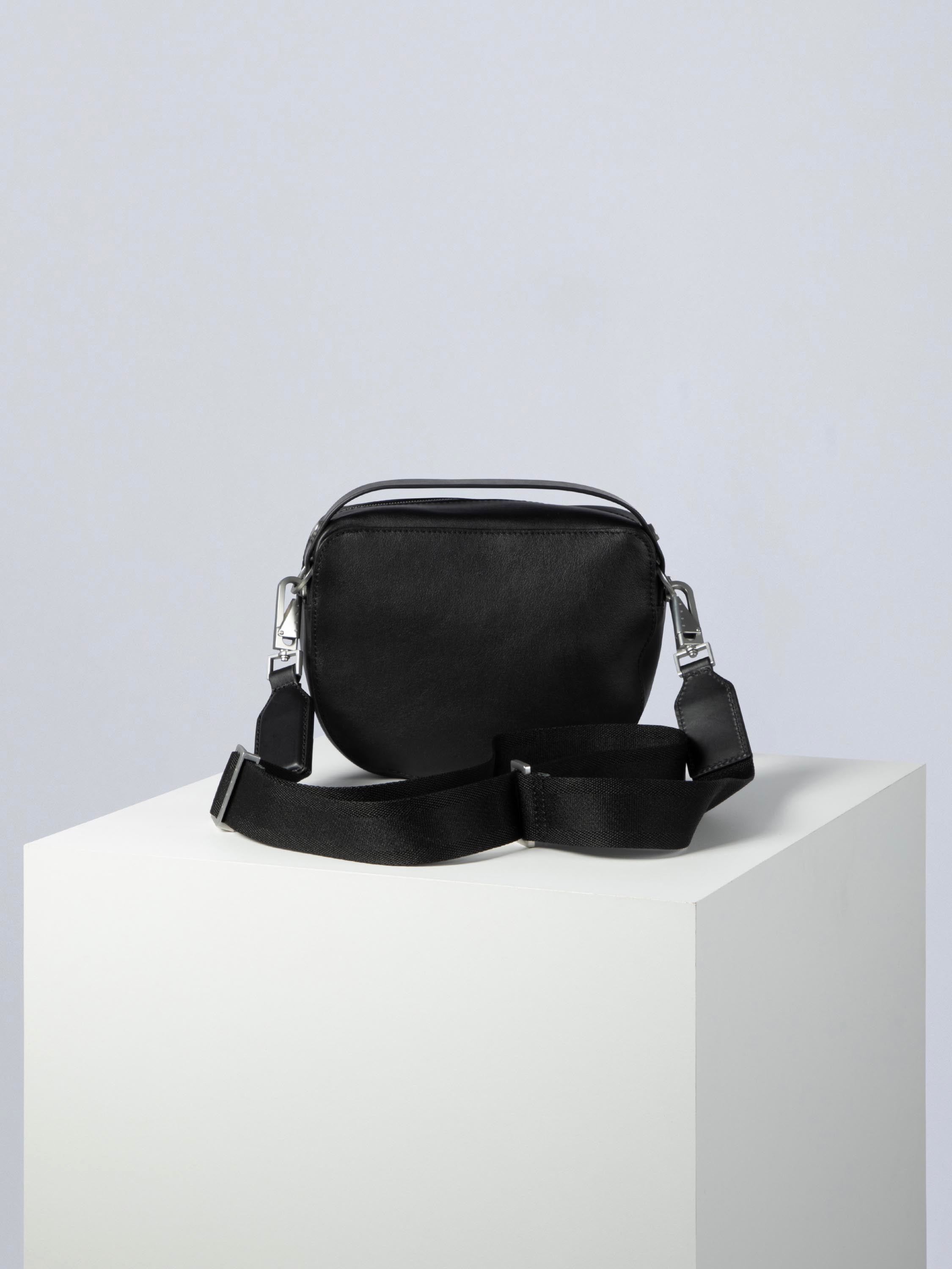 color:schwarz_ansicht:000000000000003_dokar:Z07_dokar-text:online inhalt