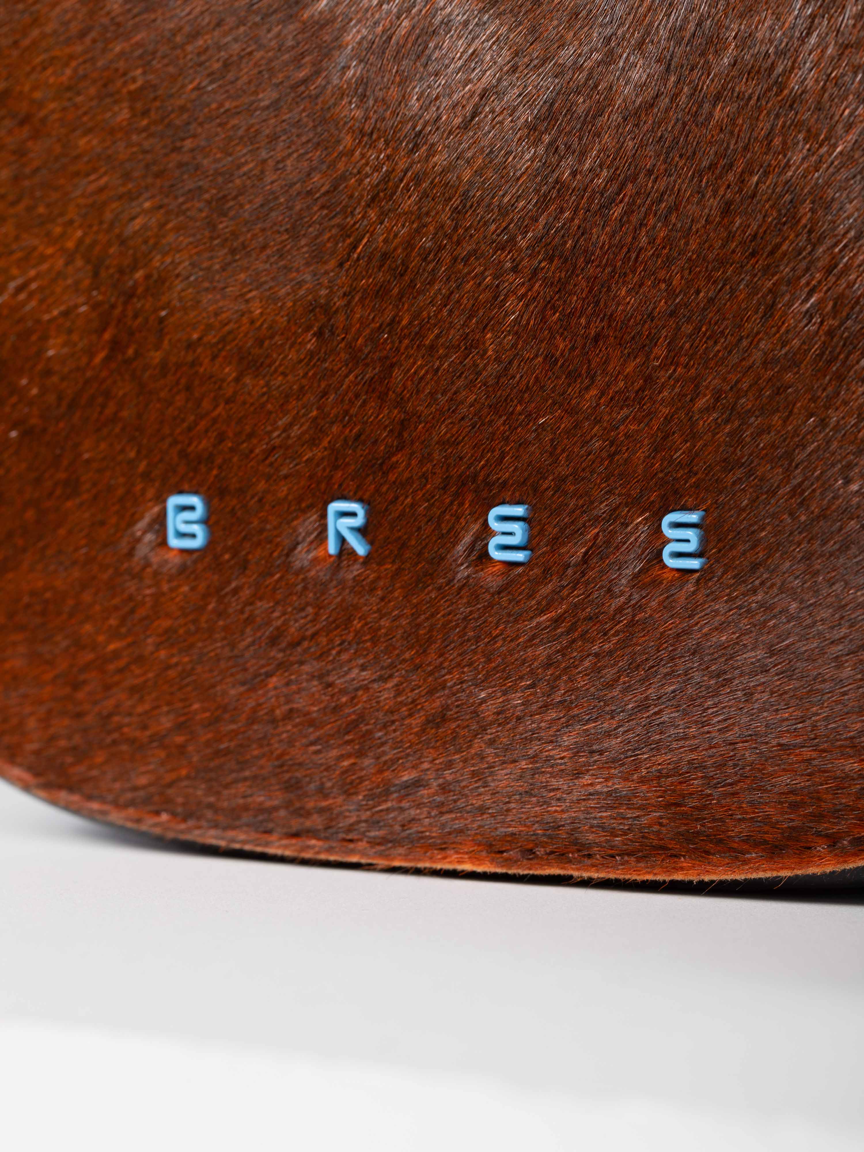 color:braun_ansicht:000000000000010_dokar:Z07_dokar-text:online inhalt