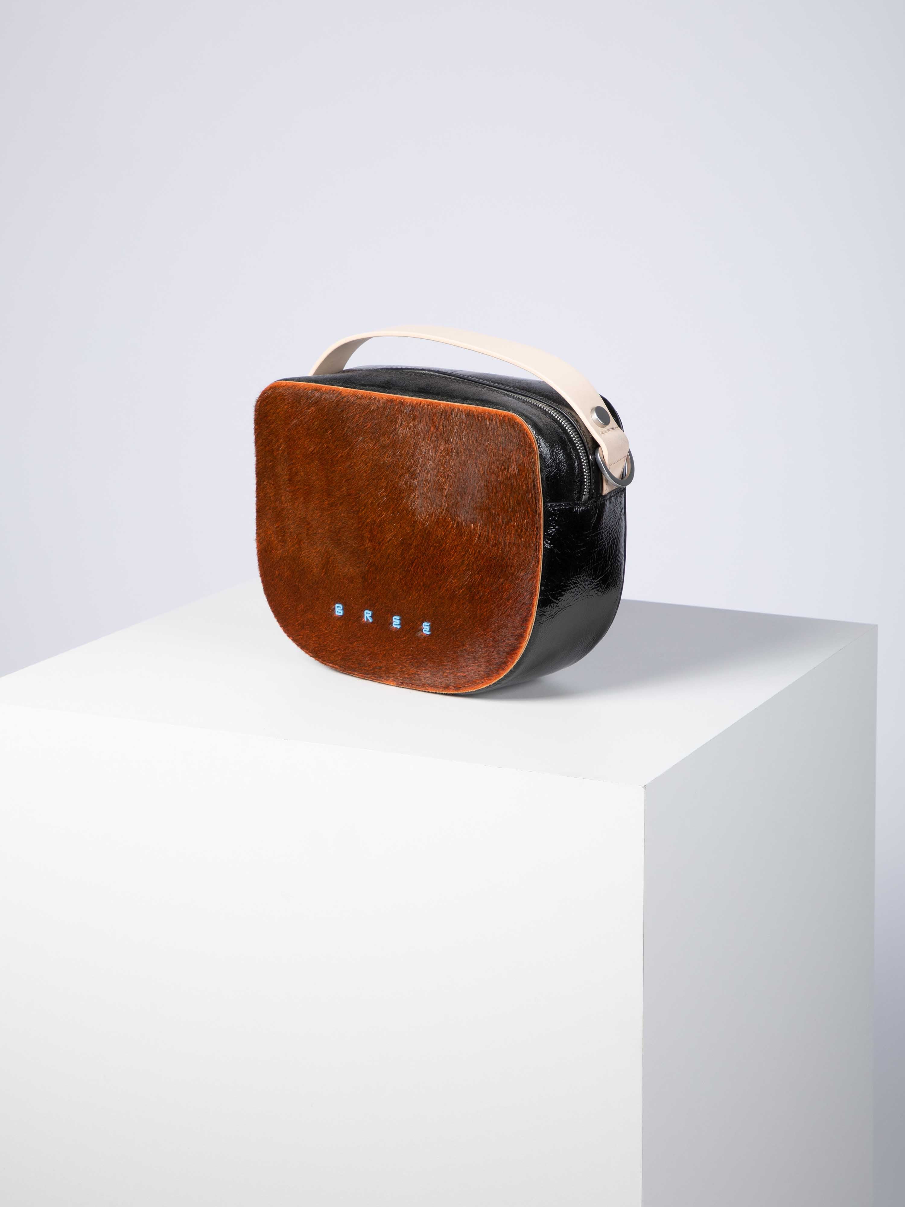 color:braun_ansicht:000000000000003_dokar:Z07_dokar-text:online inhalt