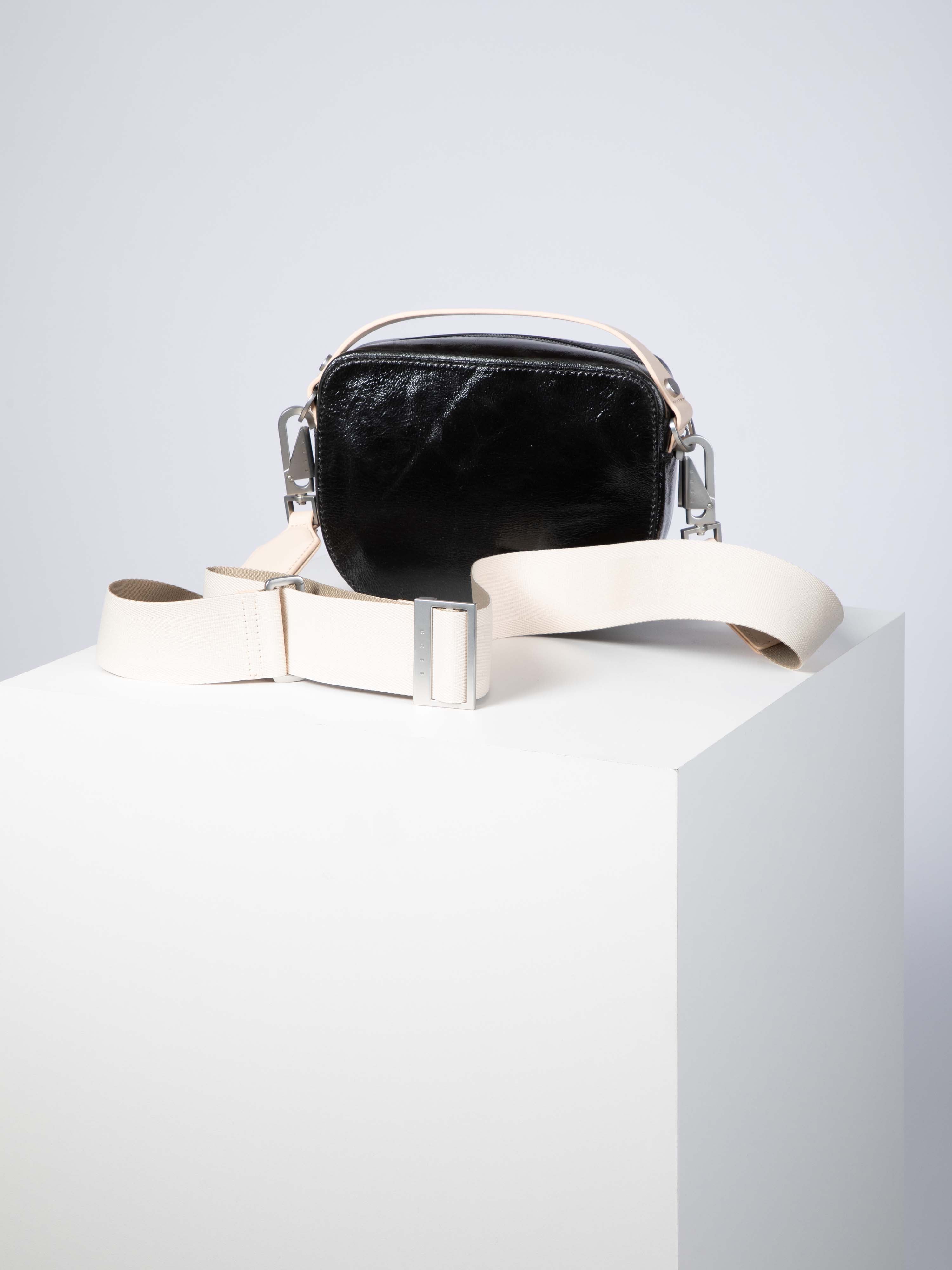 color:braun_ansicht:000000000000005_dokar:Z07_dokar-text:online inhalt