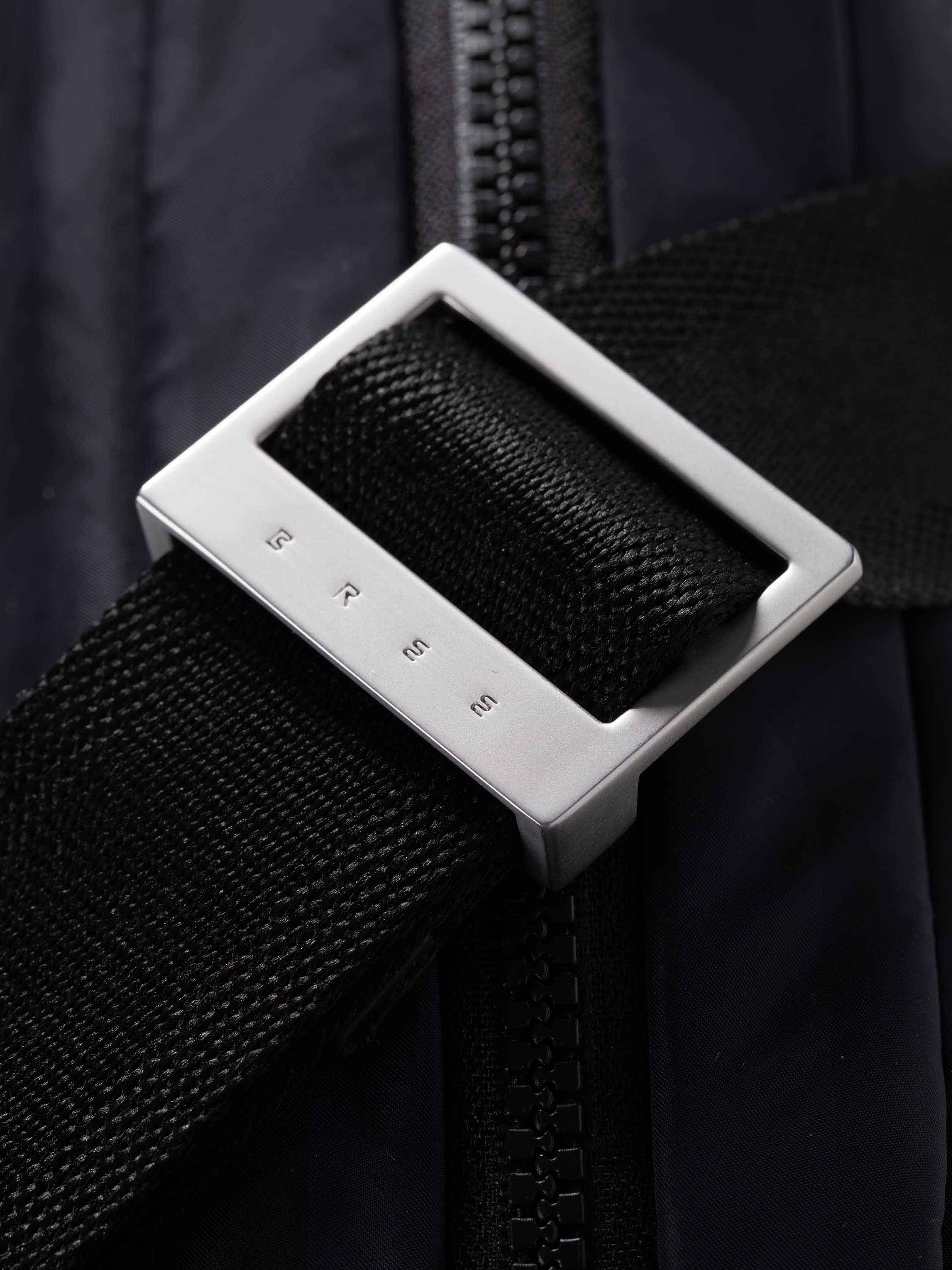 color:schwarz_ansicht:000000000000008_dokar:Z07_dokar-text:online inhalt