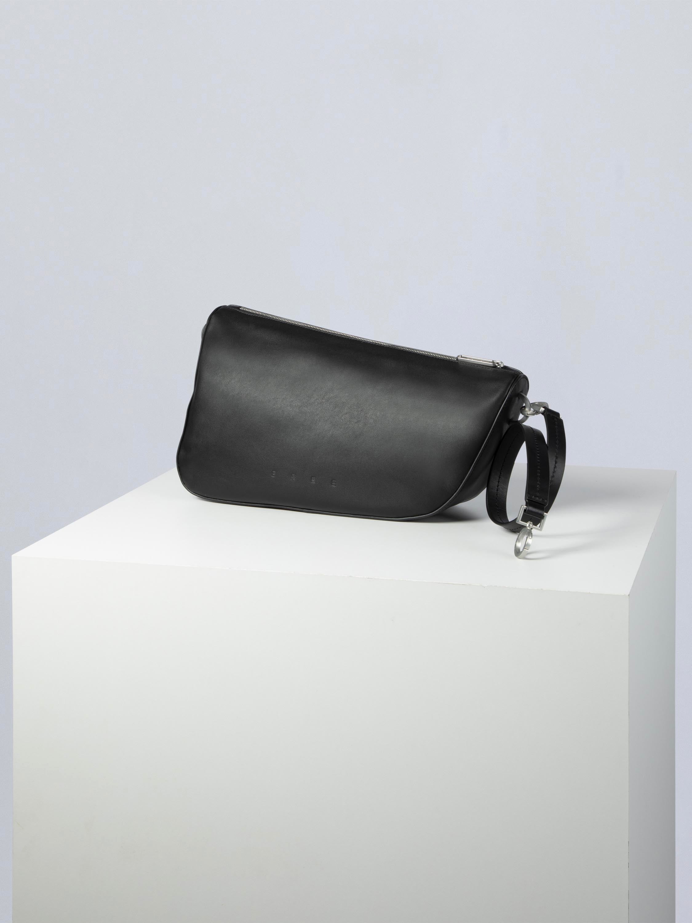 color:schwarz_ansicht:000000000000001_dokar:Z07_dokar-text:online inhalt