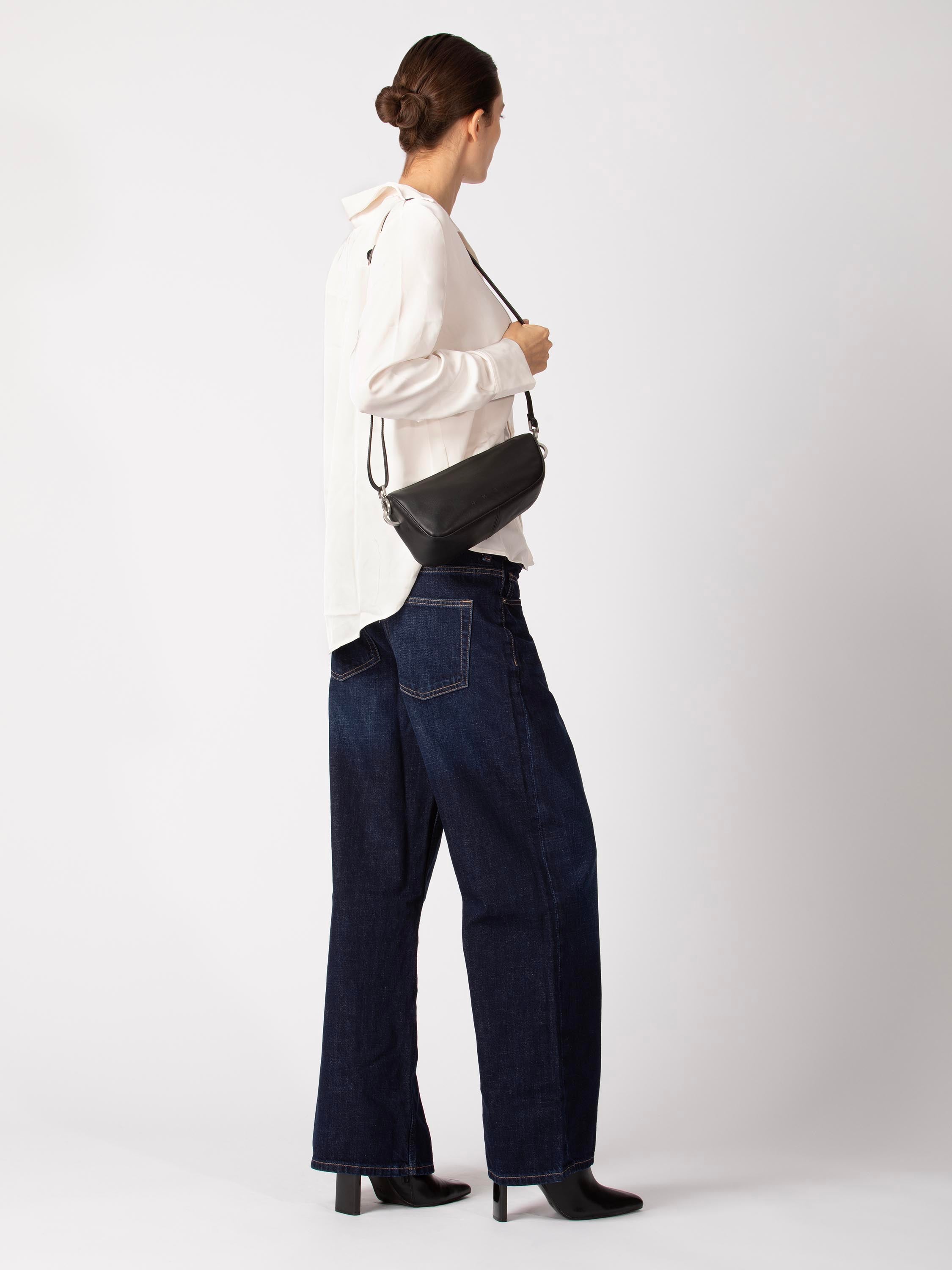 color:schwarz_ansicht:000000000000006_dokar:Z07_dokar-text:online inhalt