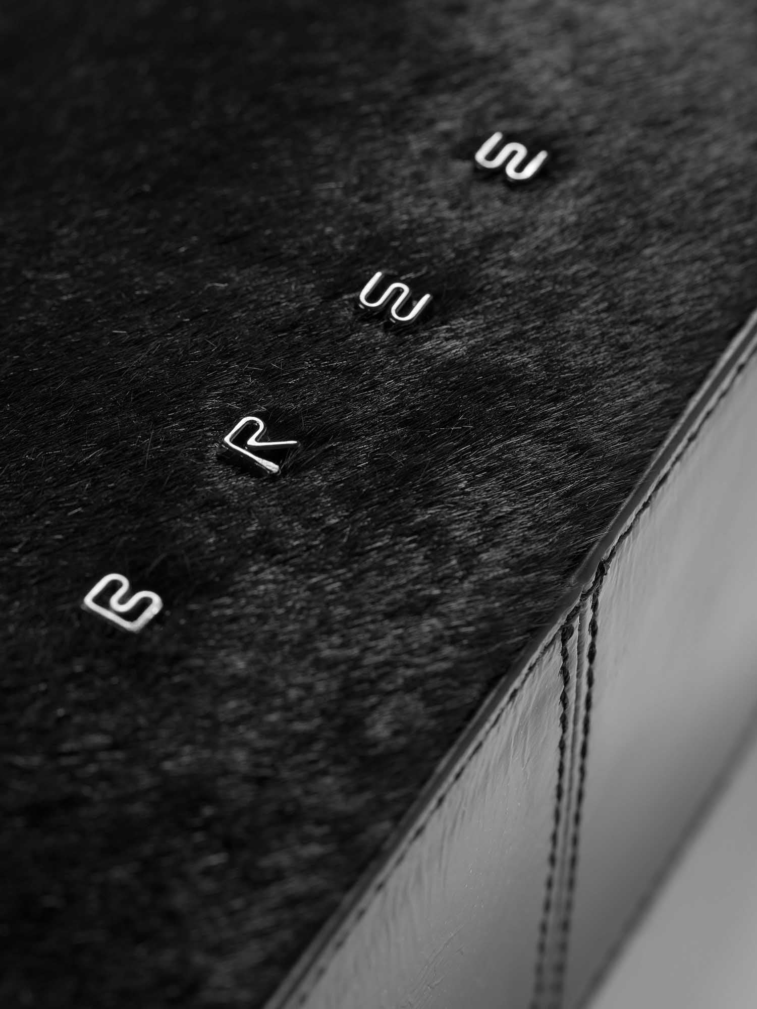 color:schwarz_ansicht:000000000000005_dokar:Z07_dokar-text:online inhalt