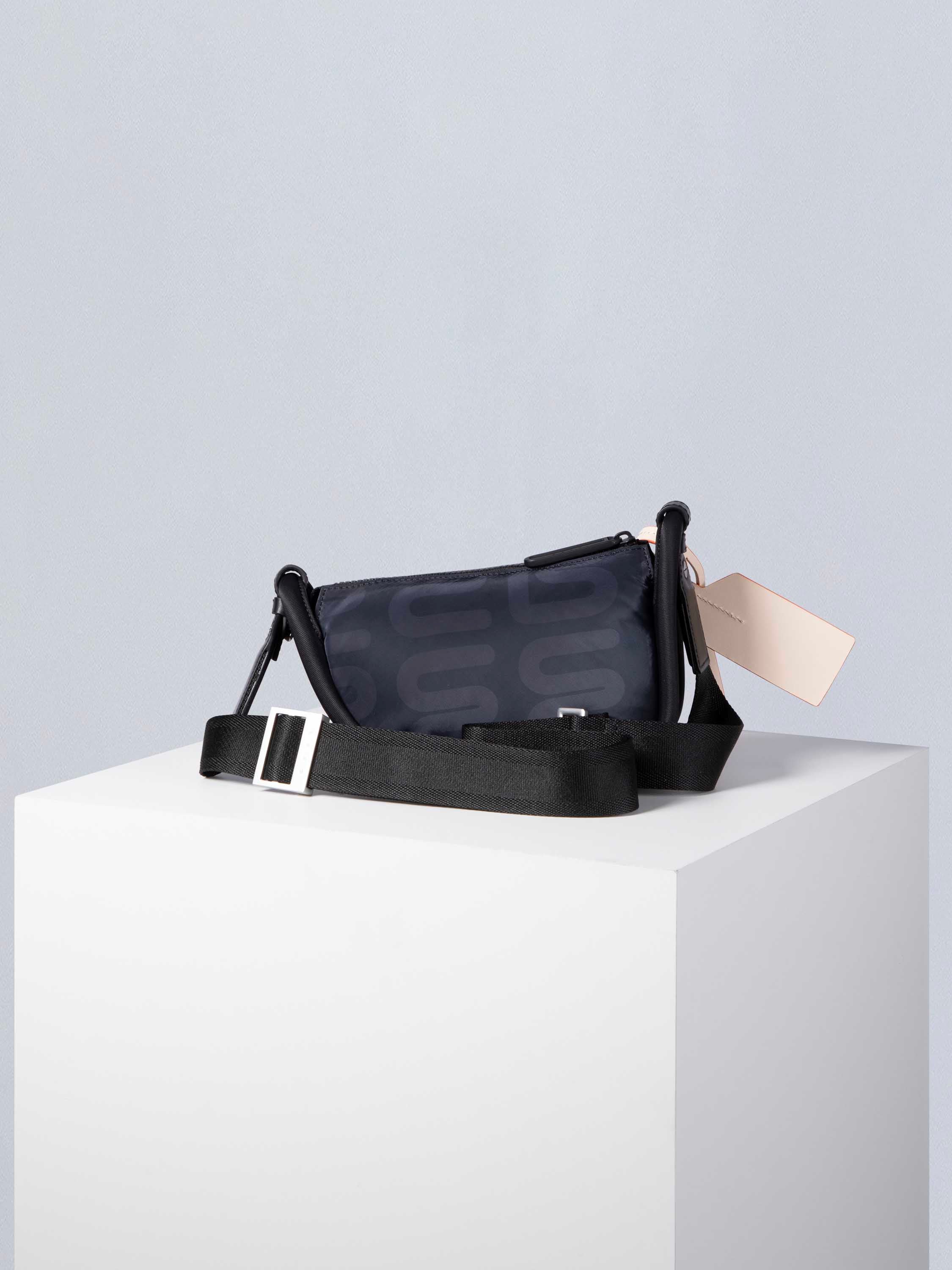 color:schwarz_ansicht:000000000000005_dokar:Z07_dokar-text:online inhalt