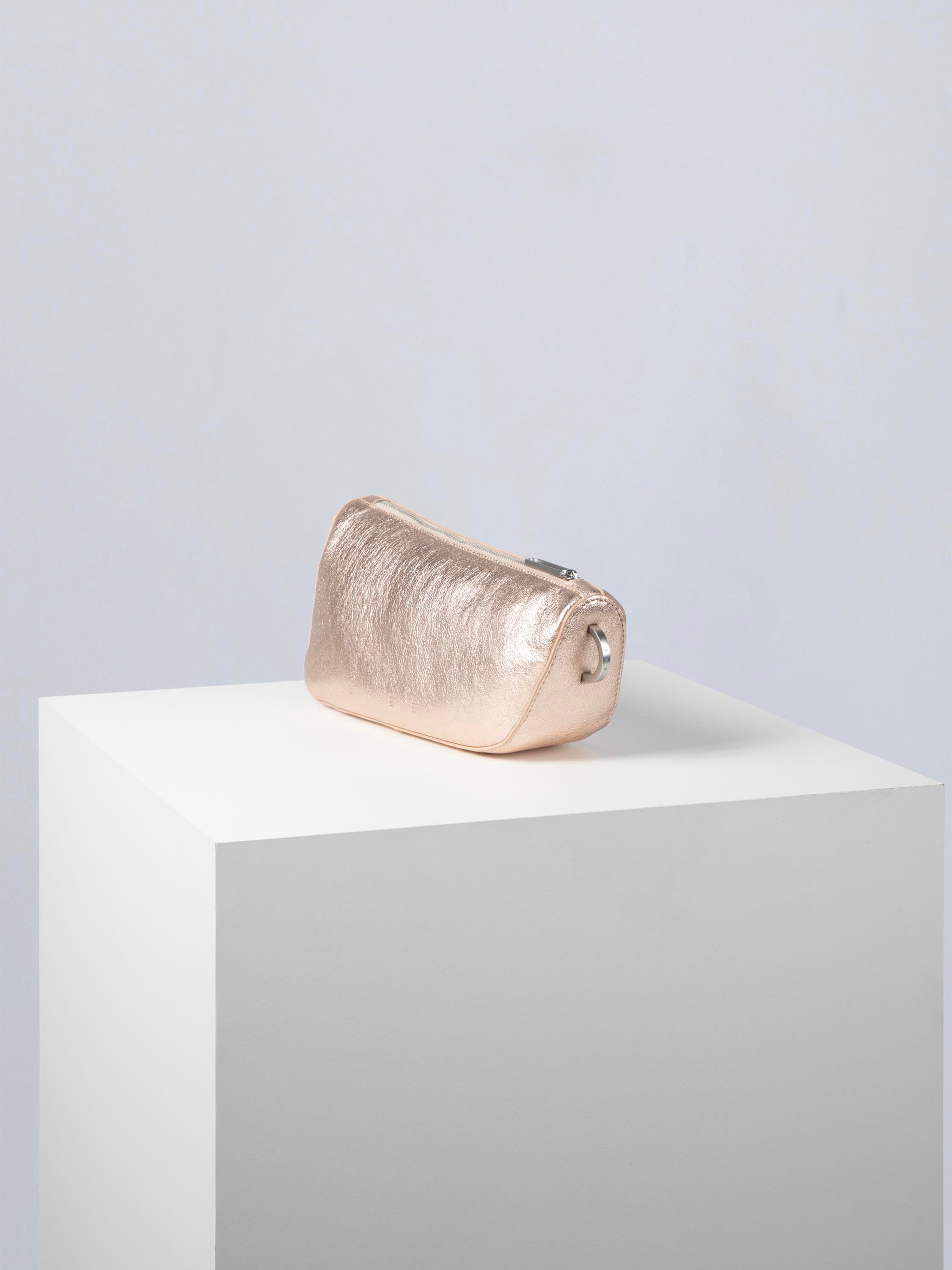 color:rose_ansicht:000000000000003_dokar:Z07_dokar-text:online inhalt