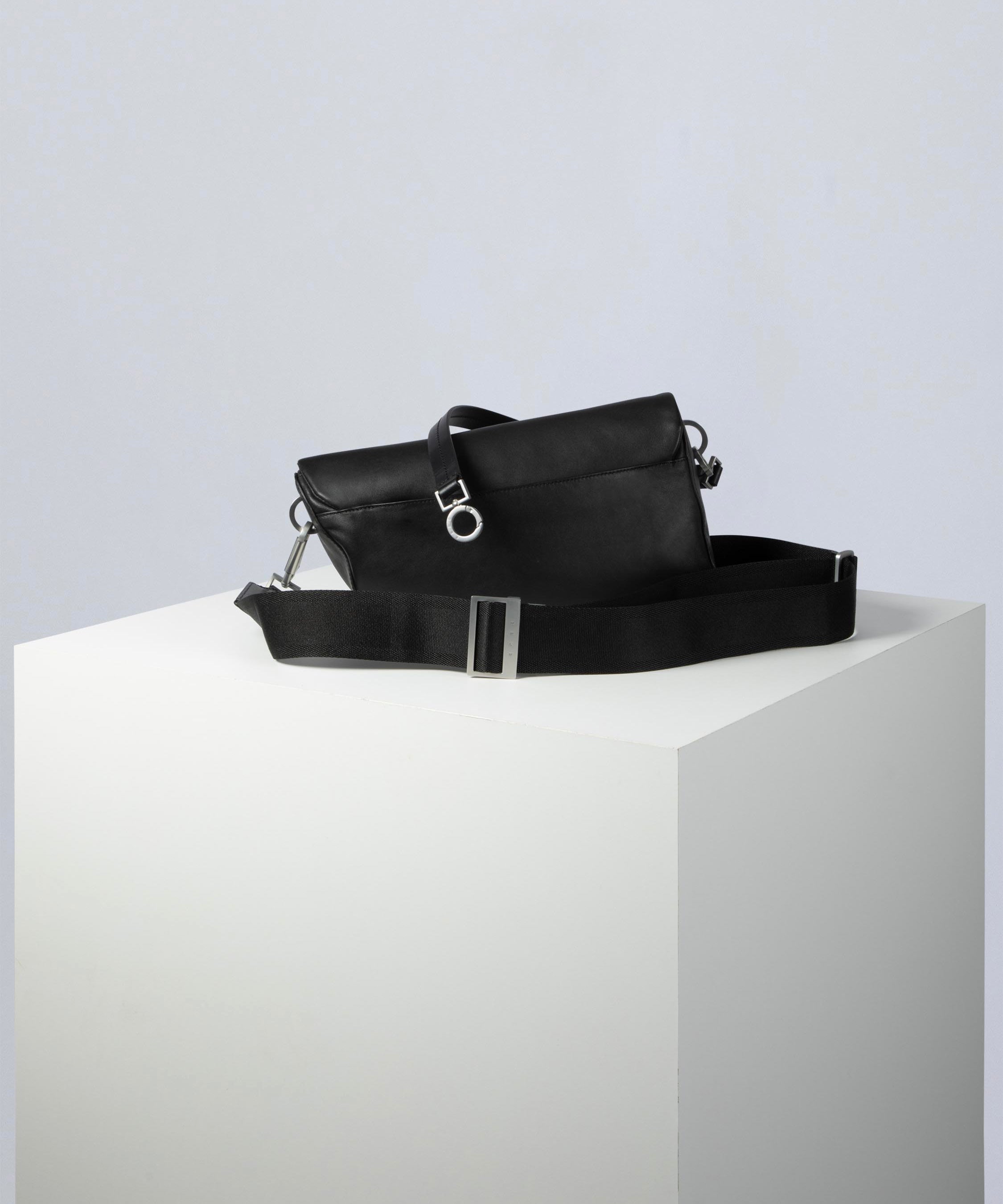 color:schwarz_ansicht:000000000000003_dokar:Z07_dokar-text:online inhalt