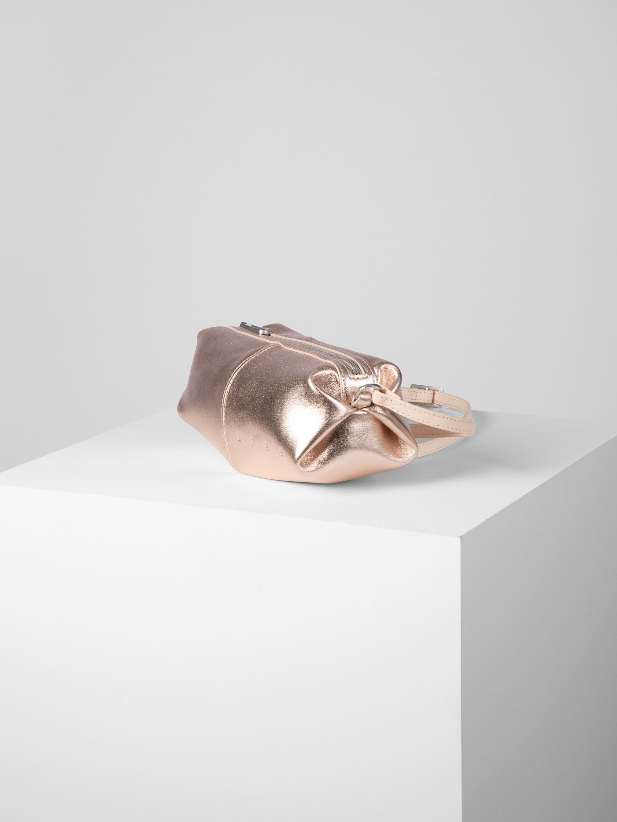 color:rose_ansicht:000000000000004_dokar:Z07_dokar-text:online inhalt