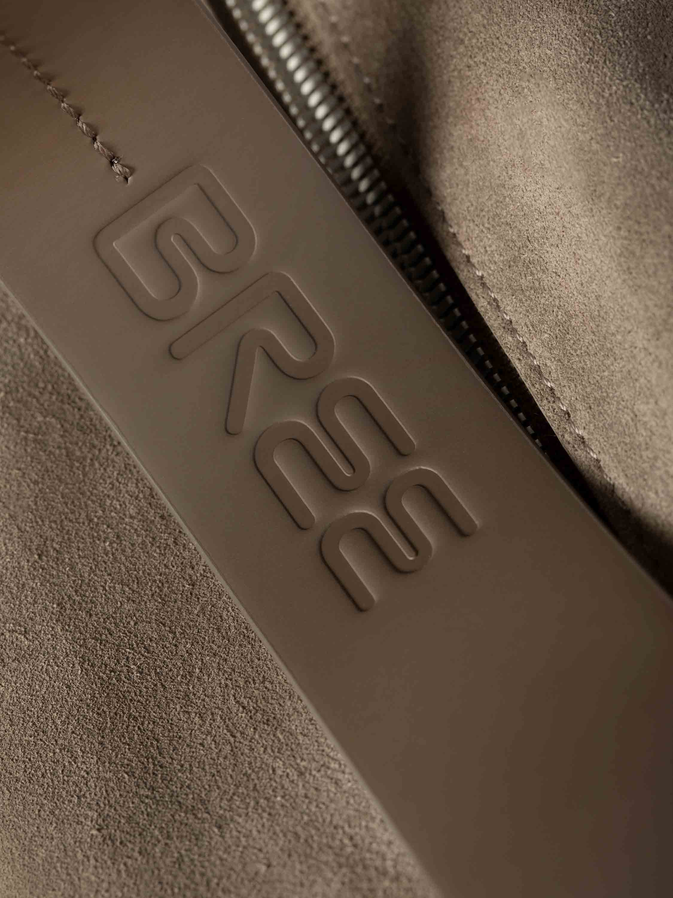 color:taupe_ansicht:000000000000009_dokar:Z07_dokar-text:online inhalt