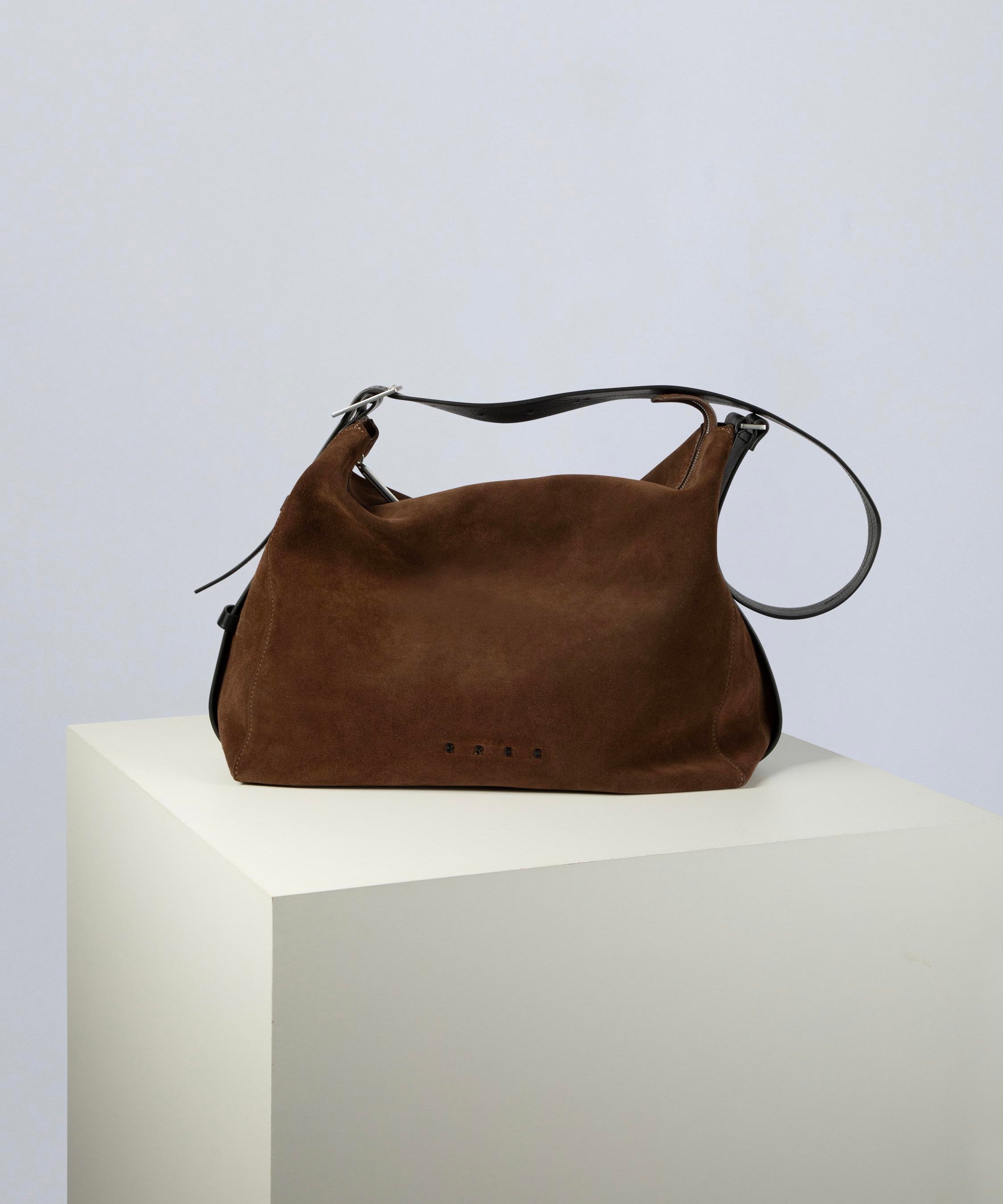 color:dunkelbraun_ansicht:000000000000001_dokar:Z07_dokar-text:online inhalt