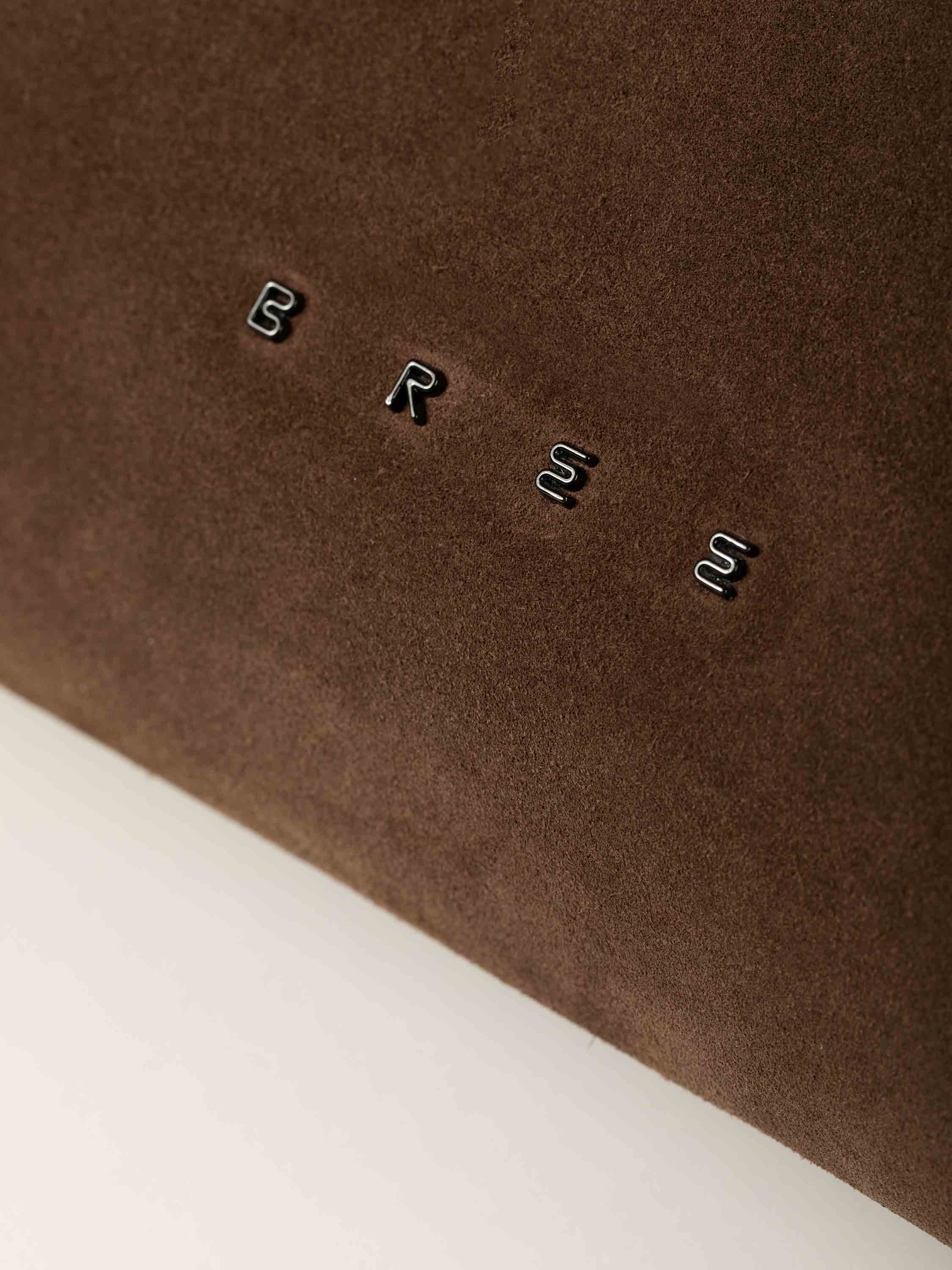 color:dunkelbraun_ansicht:000000000000006_dokar:Z07_dokar-text:online inhalt