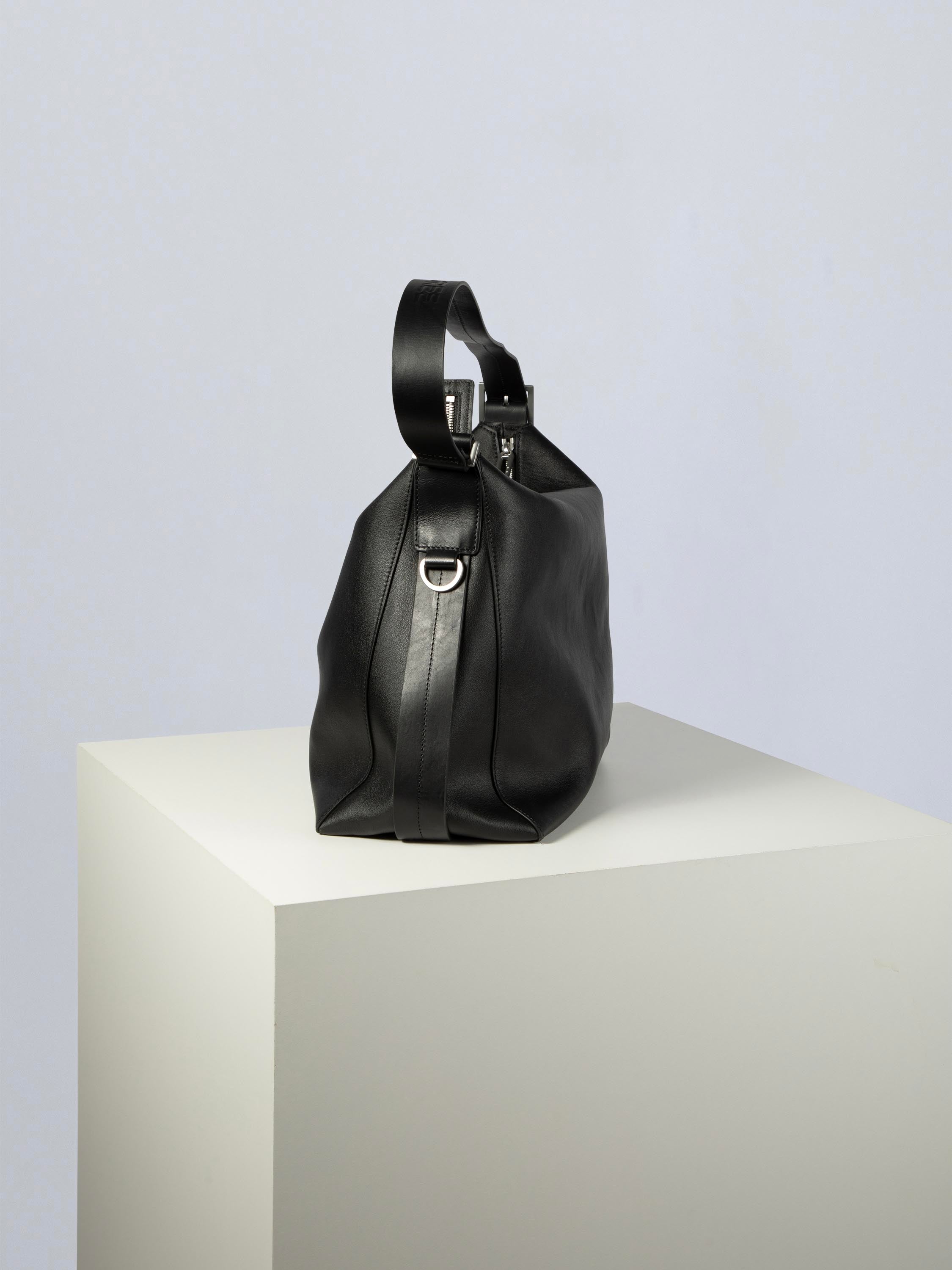 color:schwarz_ansicht:000000000000011_dokar:Z07_dokar-text:online inhalt