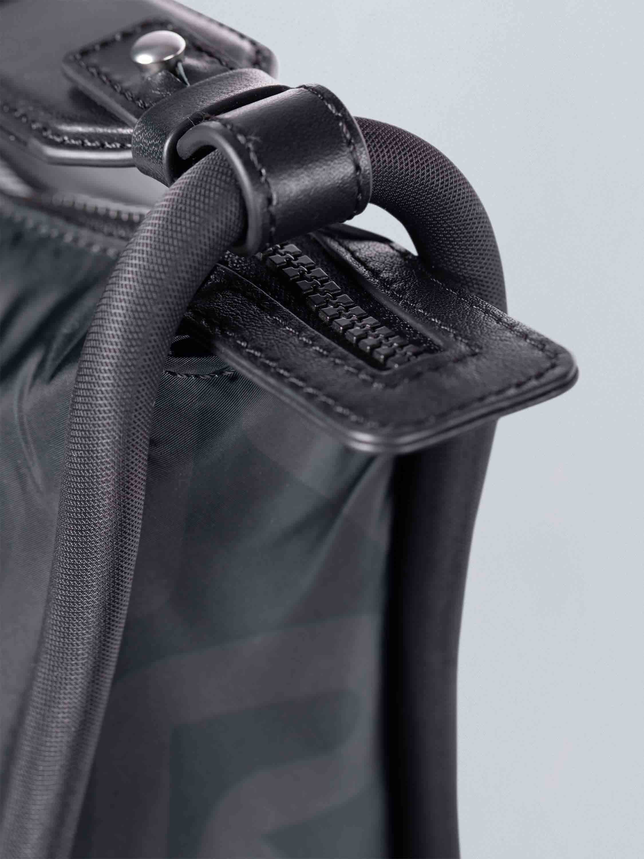 color:schwarz_ansicht:000000000000007_dokar:Z07_dokar-text:online inhalt