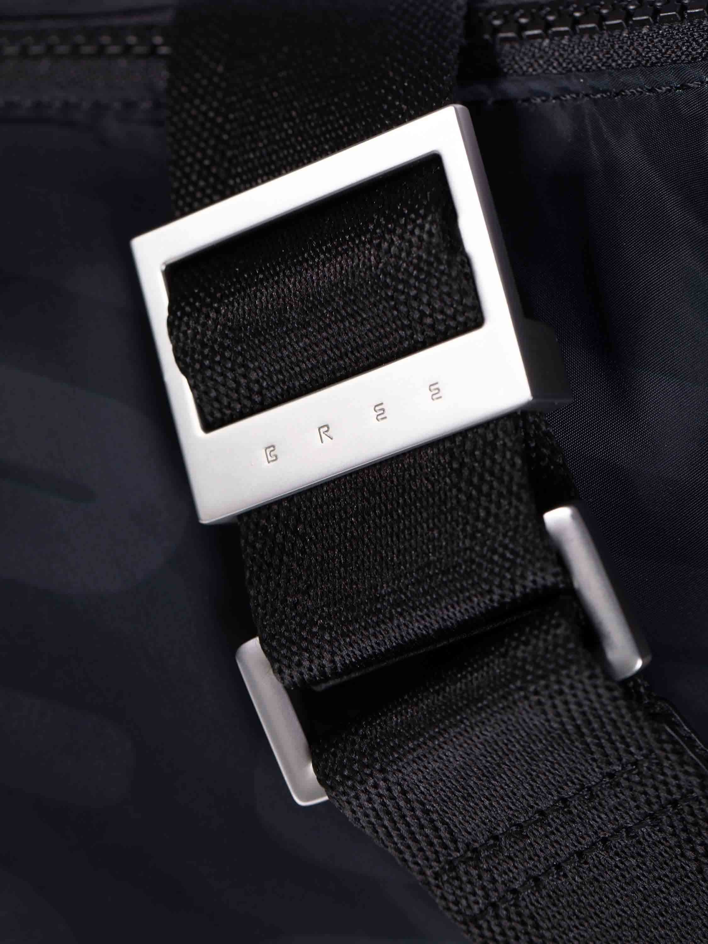 color:schwarz_ansicht:000000000000009_dokar:Z07_dokar-text:online inhalt