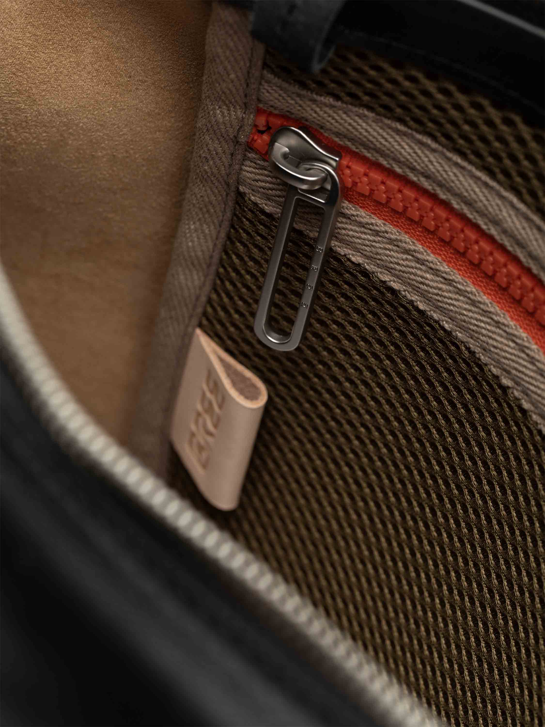 color:schwarz_ansicht:000000000000005_dokar:Z07_dokar-text:online inhalt