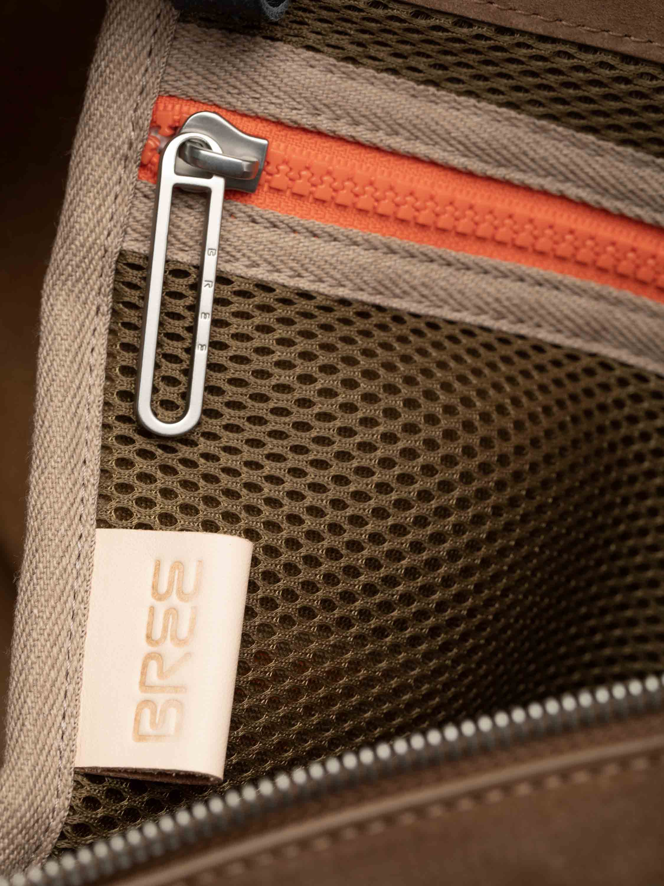 color:greige_ansicht:000000000000005_dokar:Z07_dokar-text:online inhalt