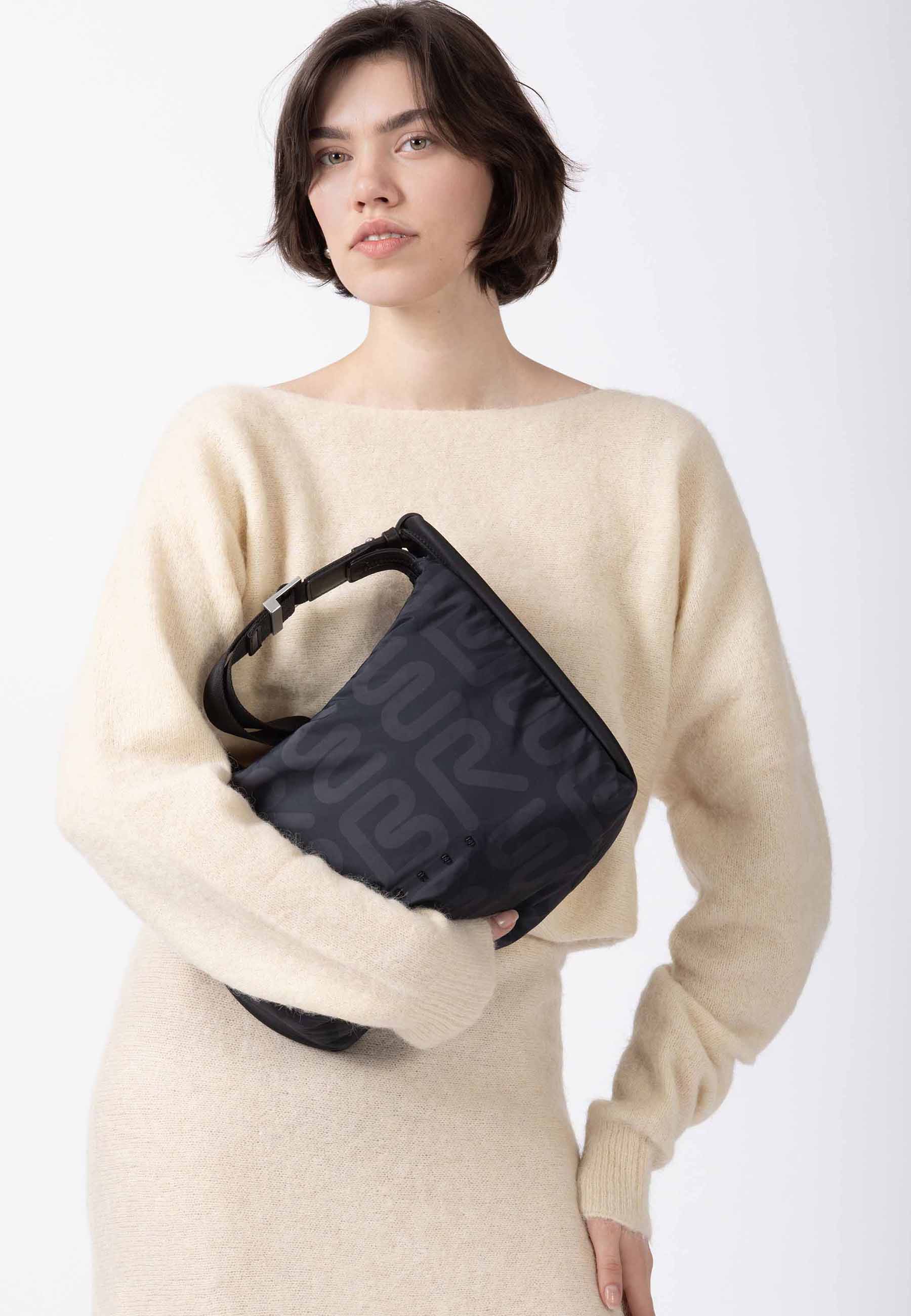 color:schwarz_ansicht:000000000000012_dokar:Z07_dokar-text:online inhalt