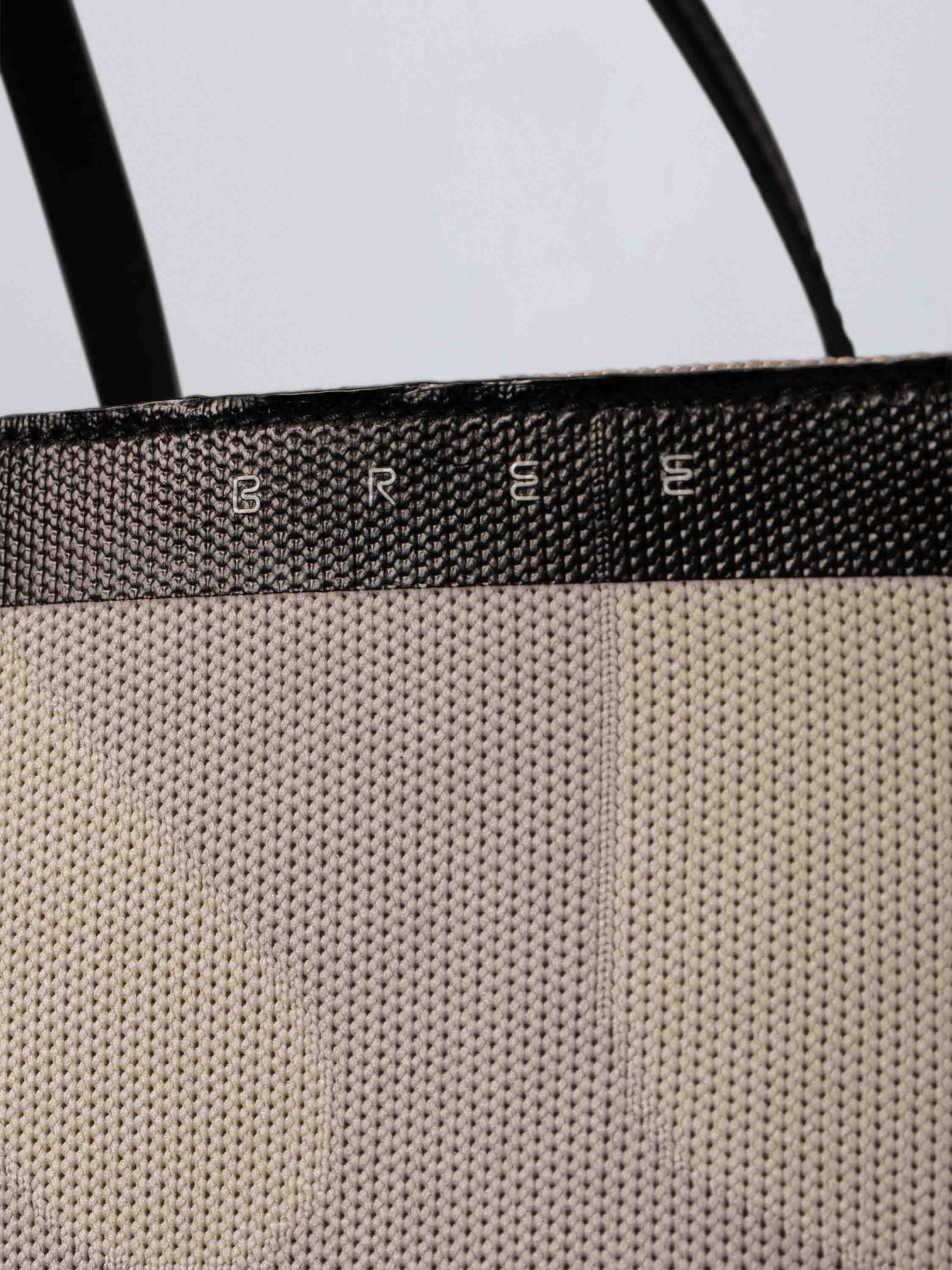 color:beige | black_ansicht:000000000000007_dokar:Z07_dokar-text:online inhalt
