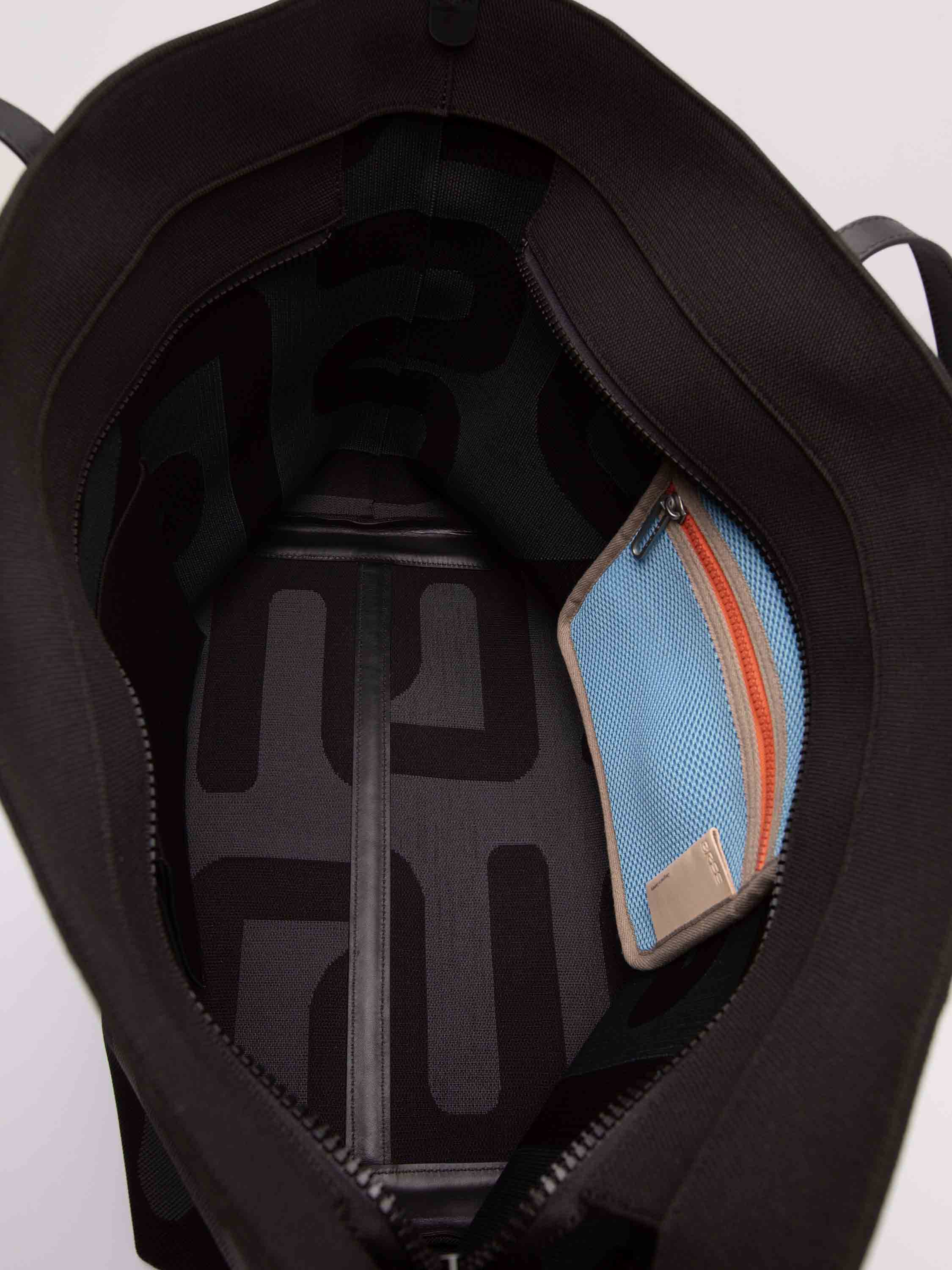 color:schwarz_ansicht:000000000000008_dokar:Z07_dokar-text:online inhalt