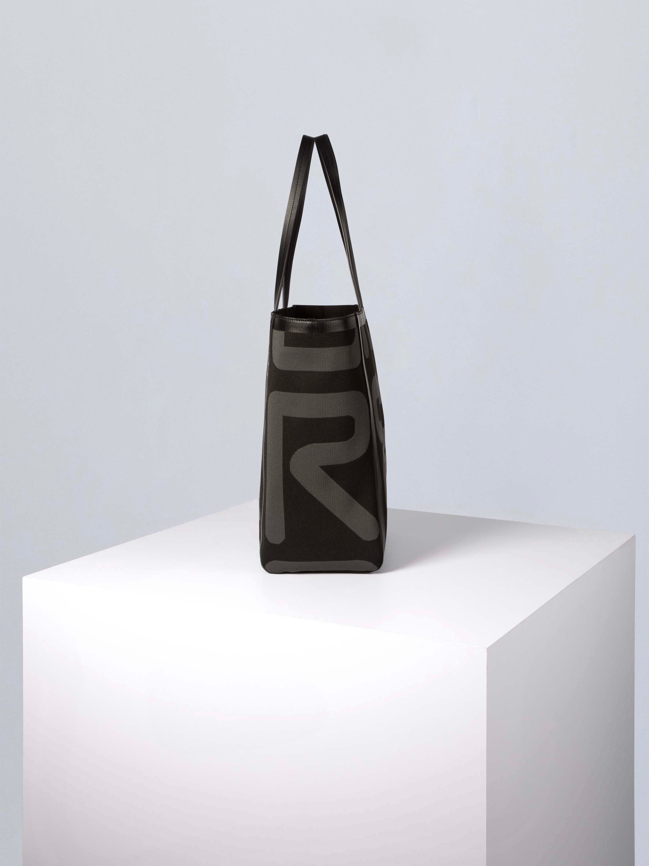 color:schwarz_ansicht:000000000000004_dokar:Z07_dokar-text:online inhalt