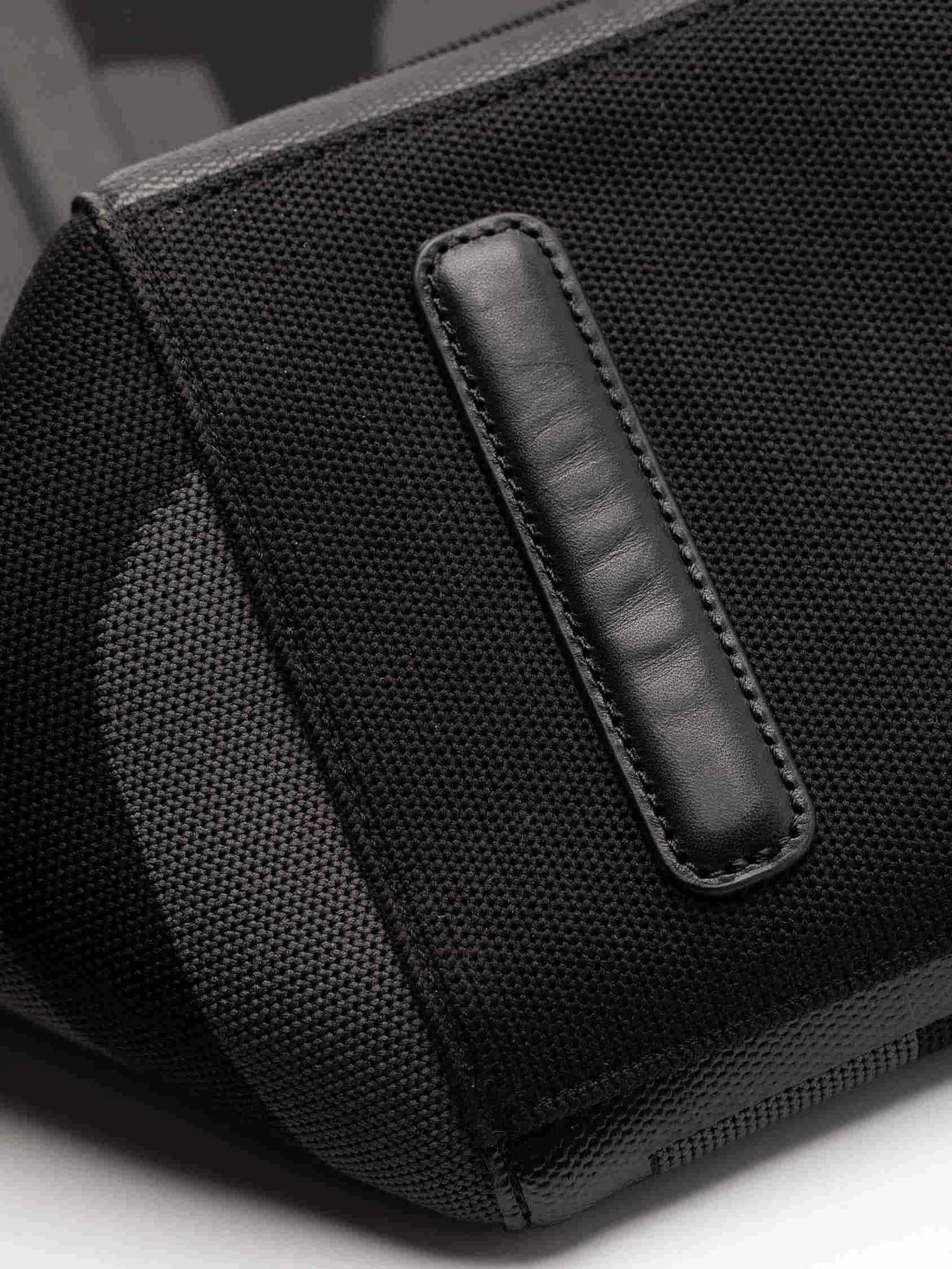 color:schwarz_ansicht:000000000000007_dokar:Z07_dokar-text:online inhalt