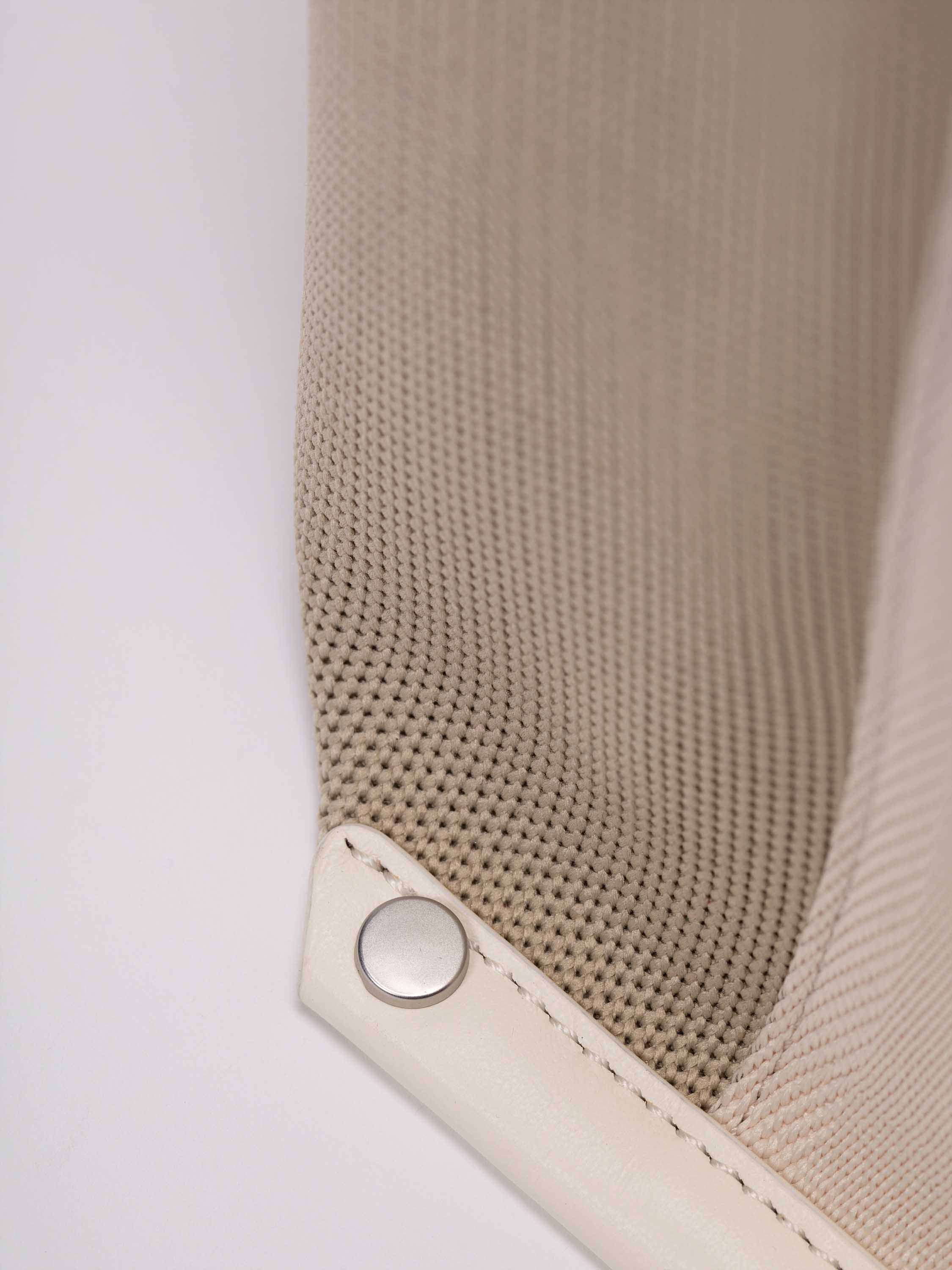 color:taupe_ansicht:000000000000006_dokar:Z07_dokar-text:online inhalt