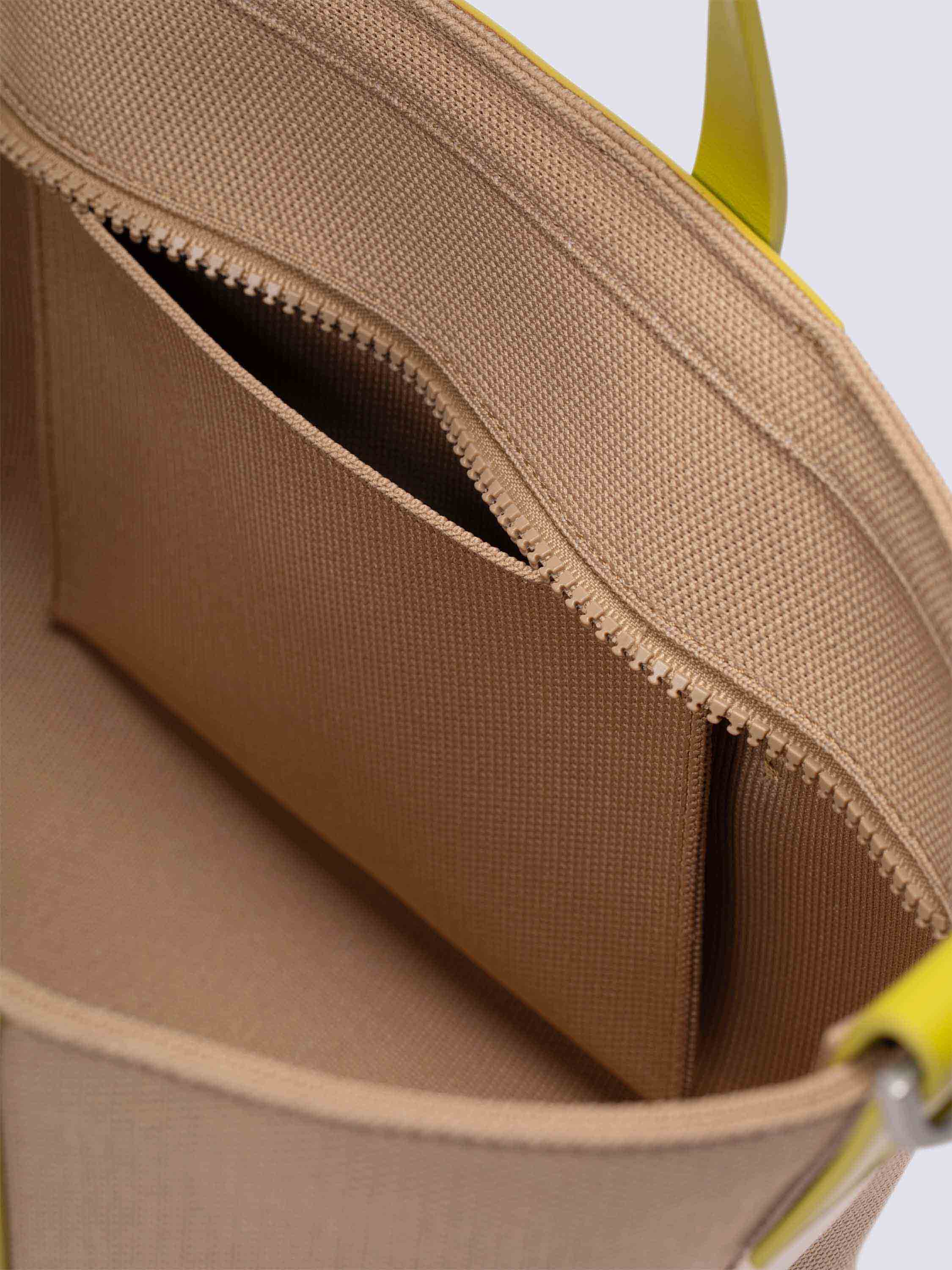 color:beige_ansicht:000000000000010_dokar:Z07_dokar-text:online inhalt
