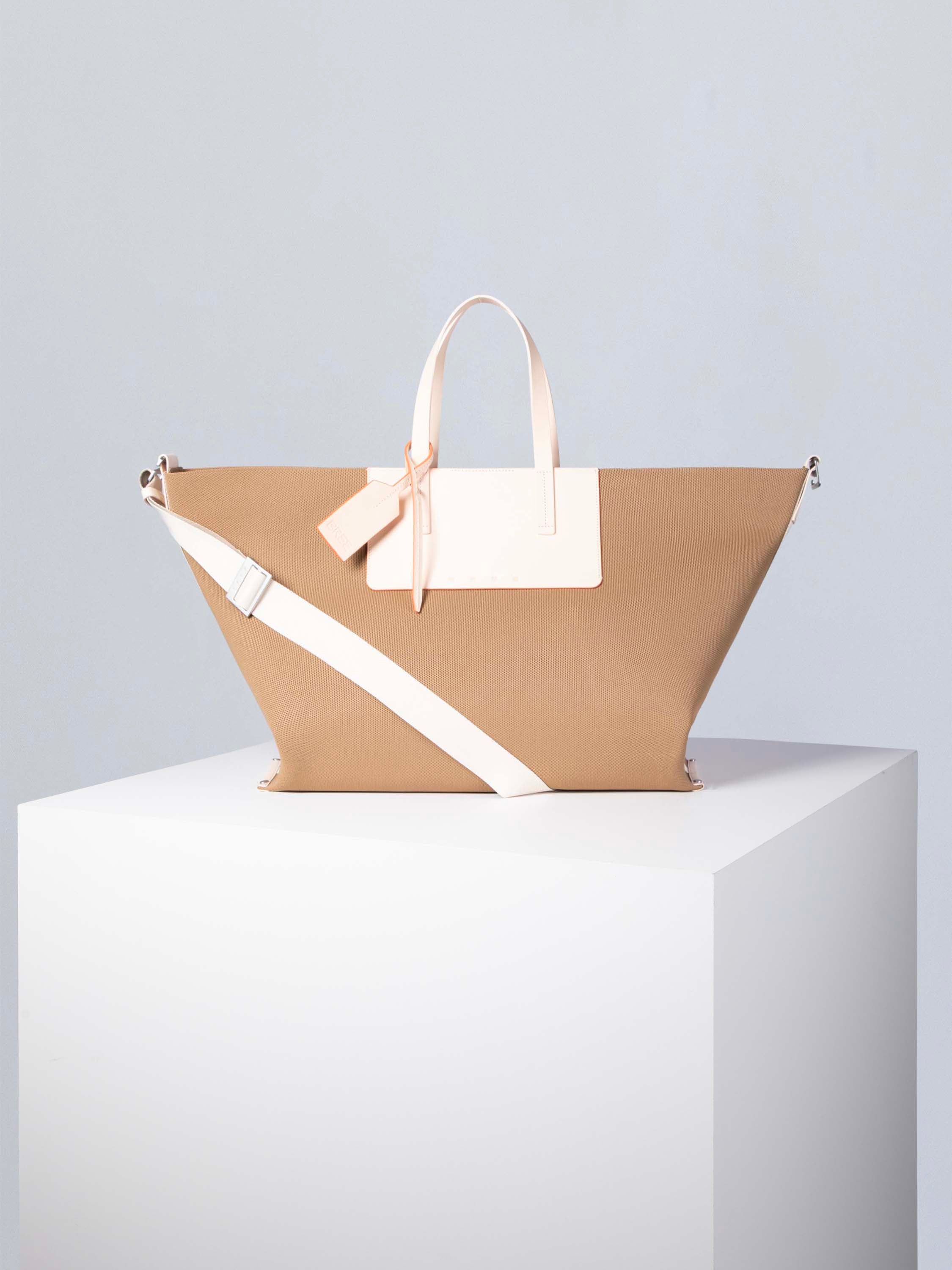 color:camel_ansicht:000000000000001_dokar:Z07_dokar-text:online inhalt