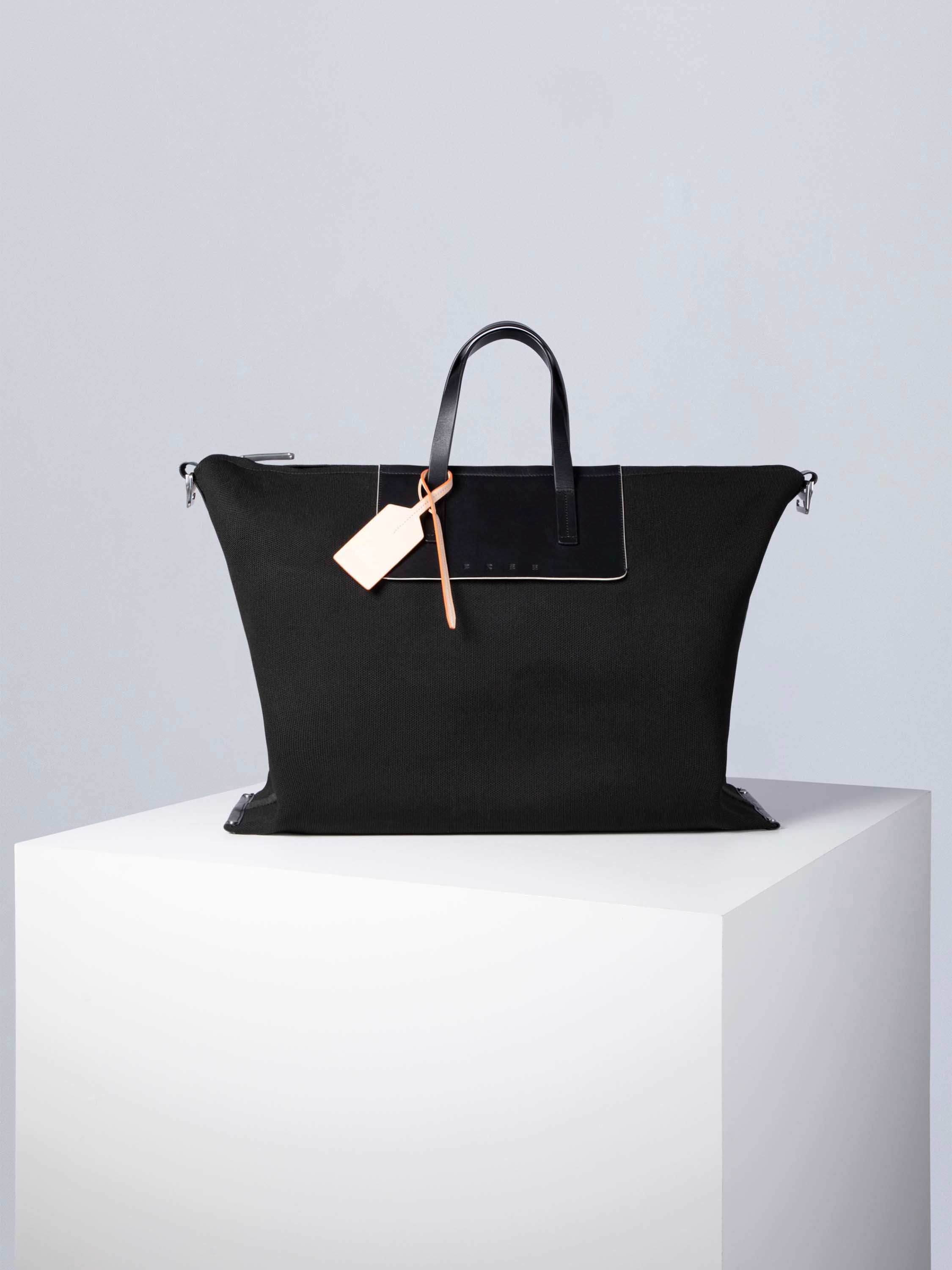 color:schwarz_ansicht:000000000000001_dokar:Z07_dokar-text:online inhalt