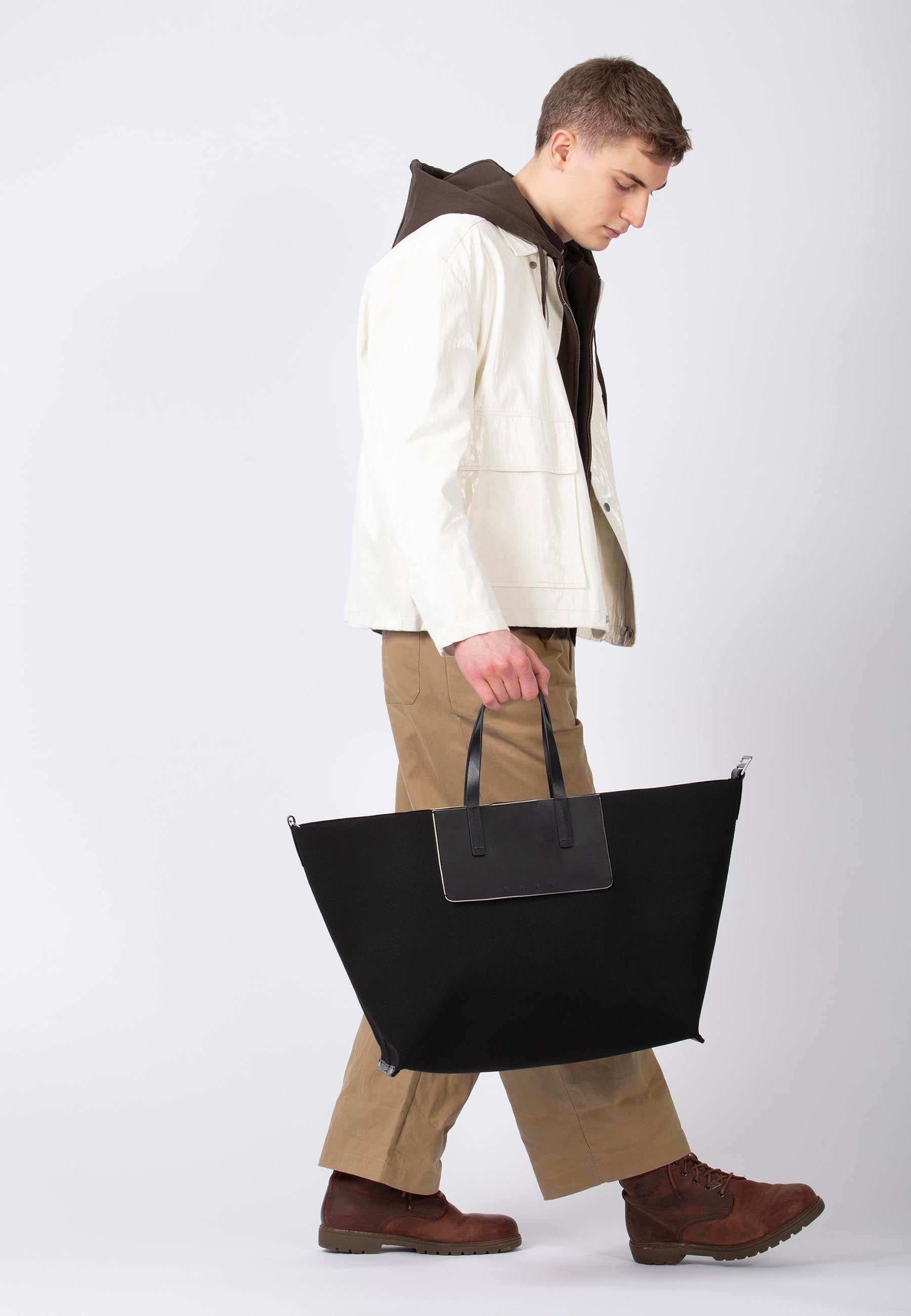 color:schwarz_ansicht:000000000000003_dokar:Z07_dokar-text:online inhalt