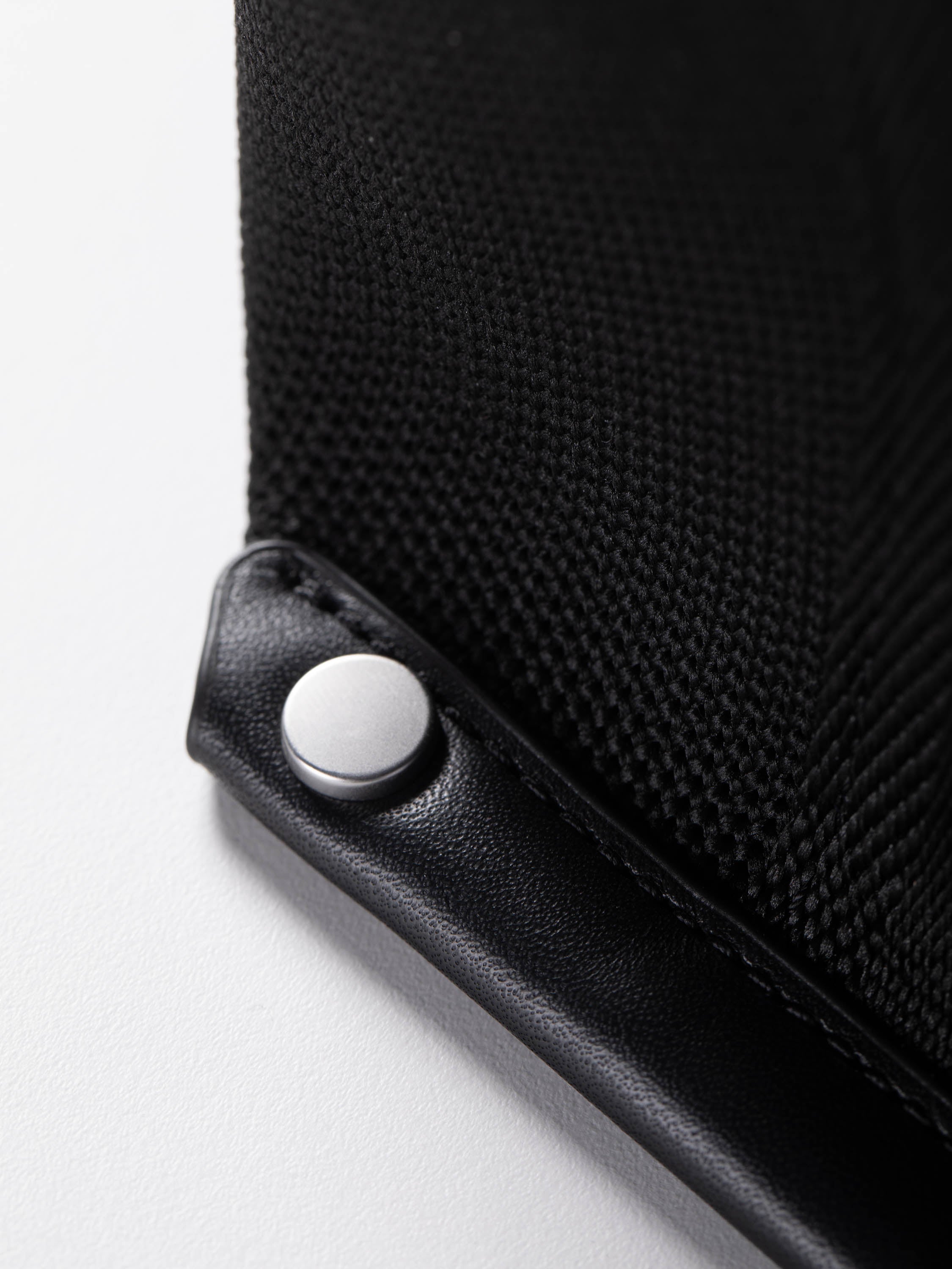 color:schwarz_ansicht:000000000000010_dokar:Z07_dokar-text:online inhalt