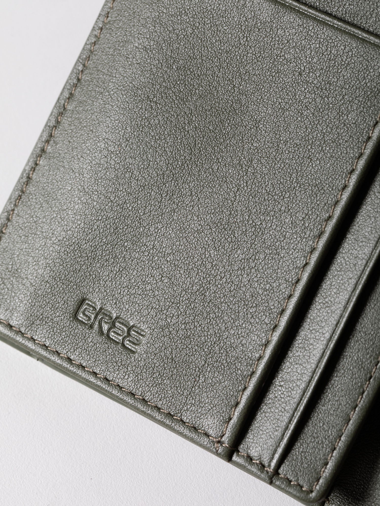 color:dark olive_ansicht:000000000000008_dokar:Z07_dokar-text:online inhalt