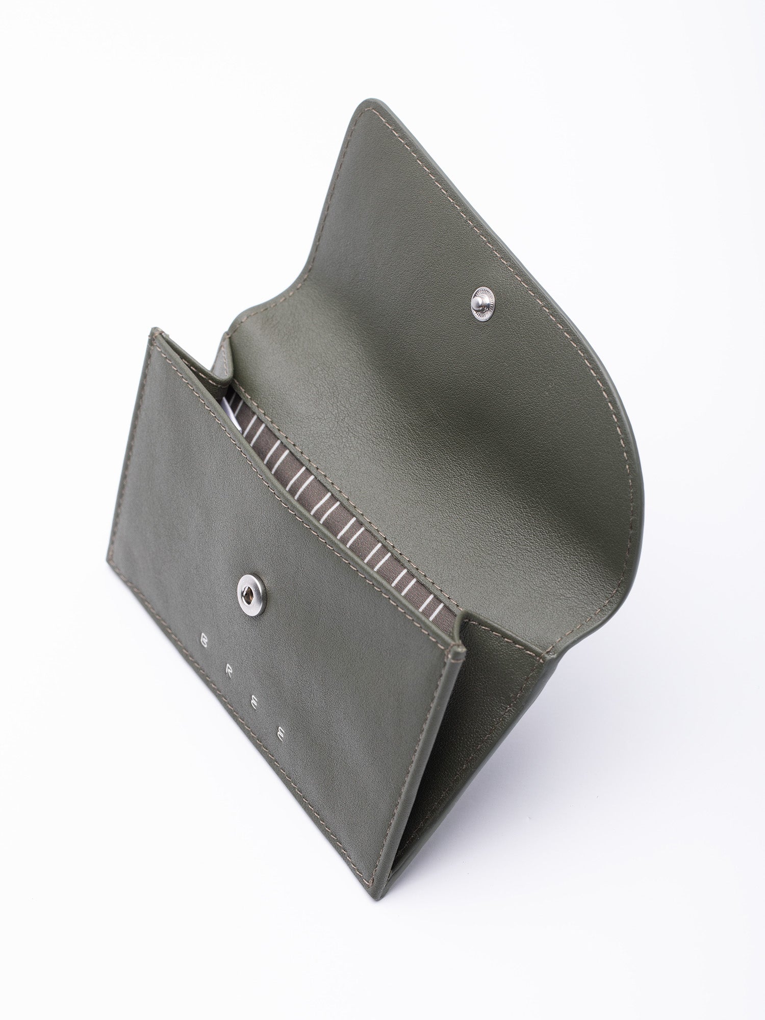 color:dark olive_ansicht:000000000000004_dokar:Z07_dokar-text:online inhalt