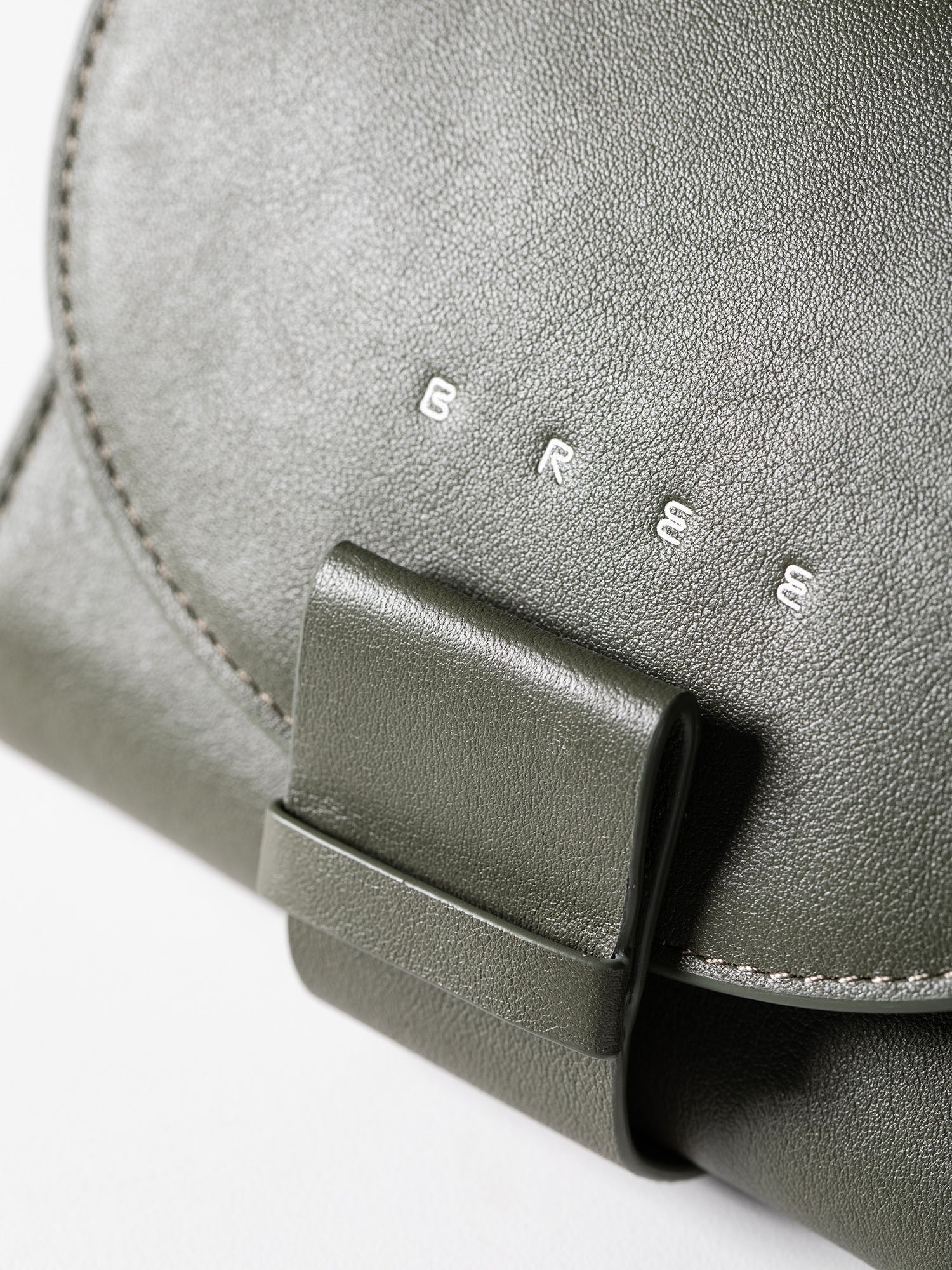 color:dark olive_ansicht:000000000000005_dokar:Z07_dokar-text:online inhalt