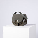 color:dark olive_ansicht:000000000000012_dokar:Z07_dokar-text:online inhalt