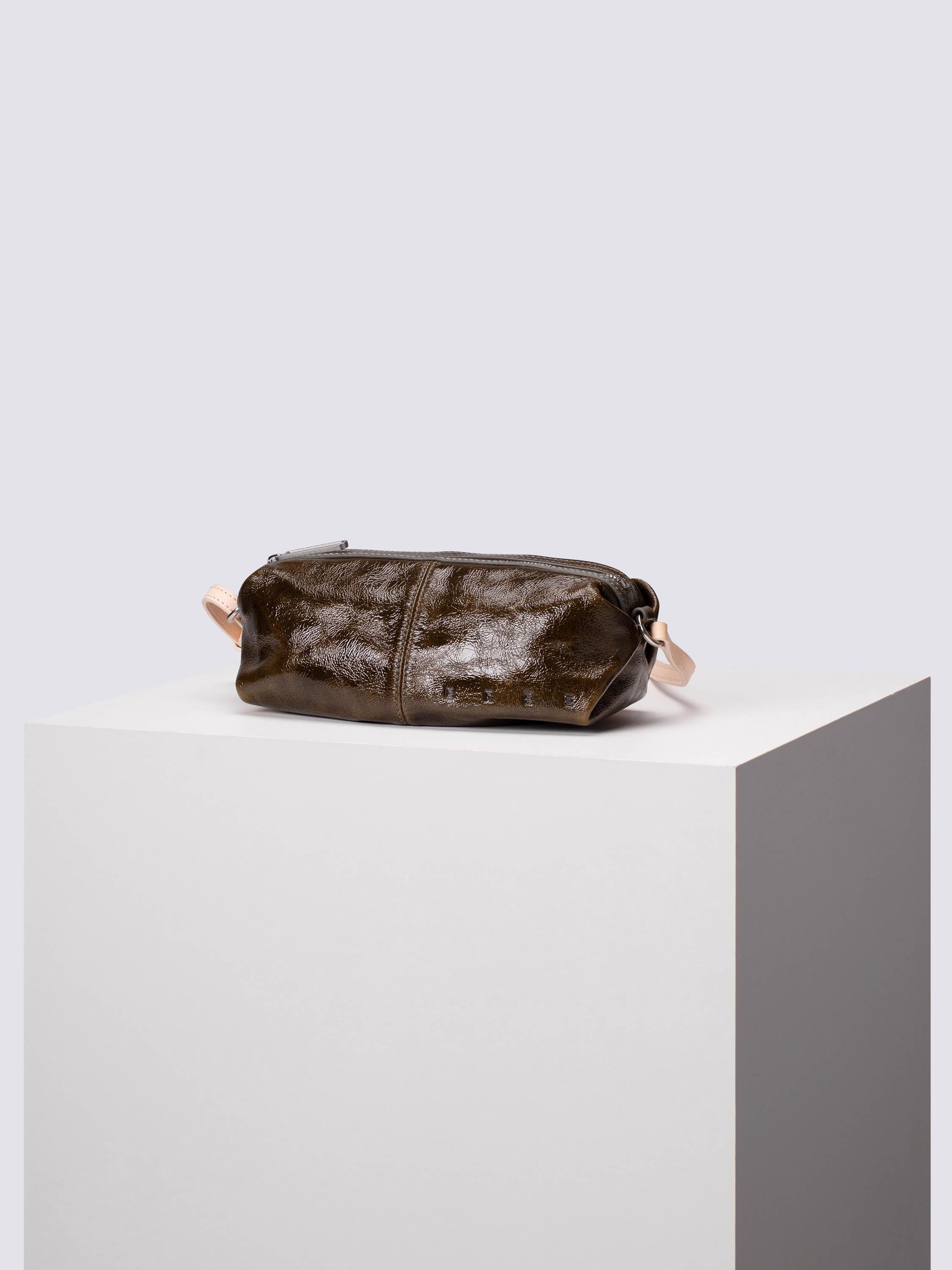 color:dark olive_ansicht:000000000000001_dokar:Z07_dokar-text:online inhalt